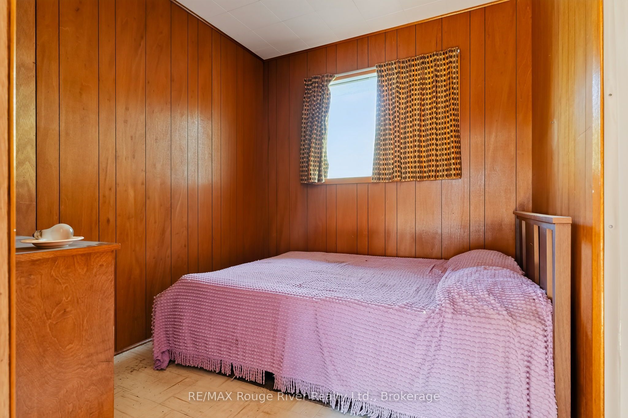 8999 Glendale Drive Property Photo 16