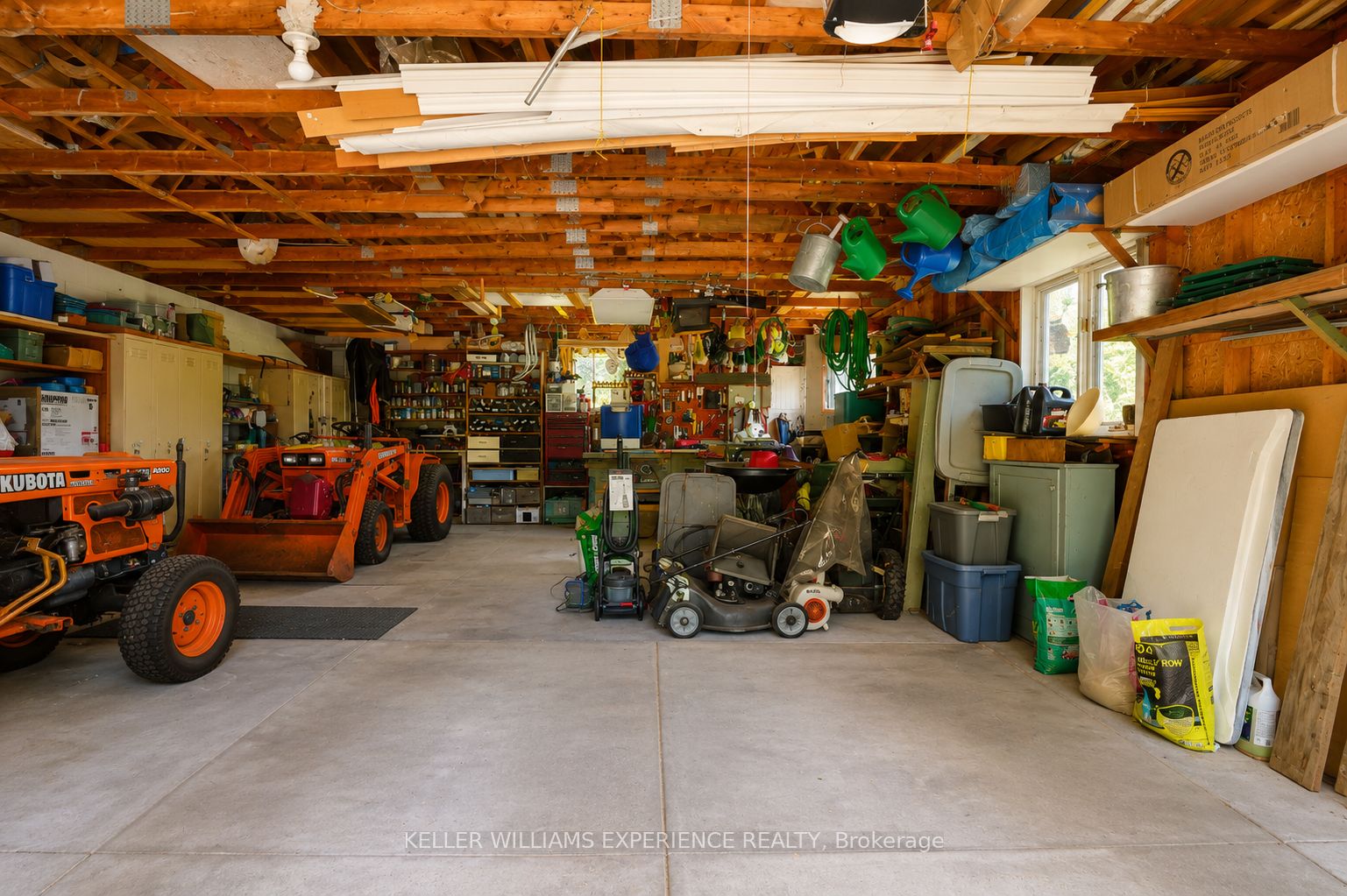 203 Santas Village Road Property Photo 44