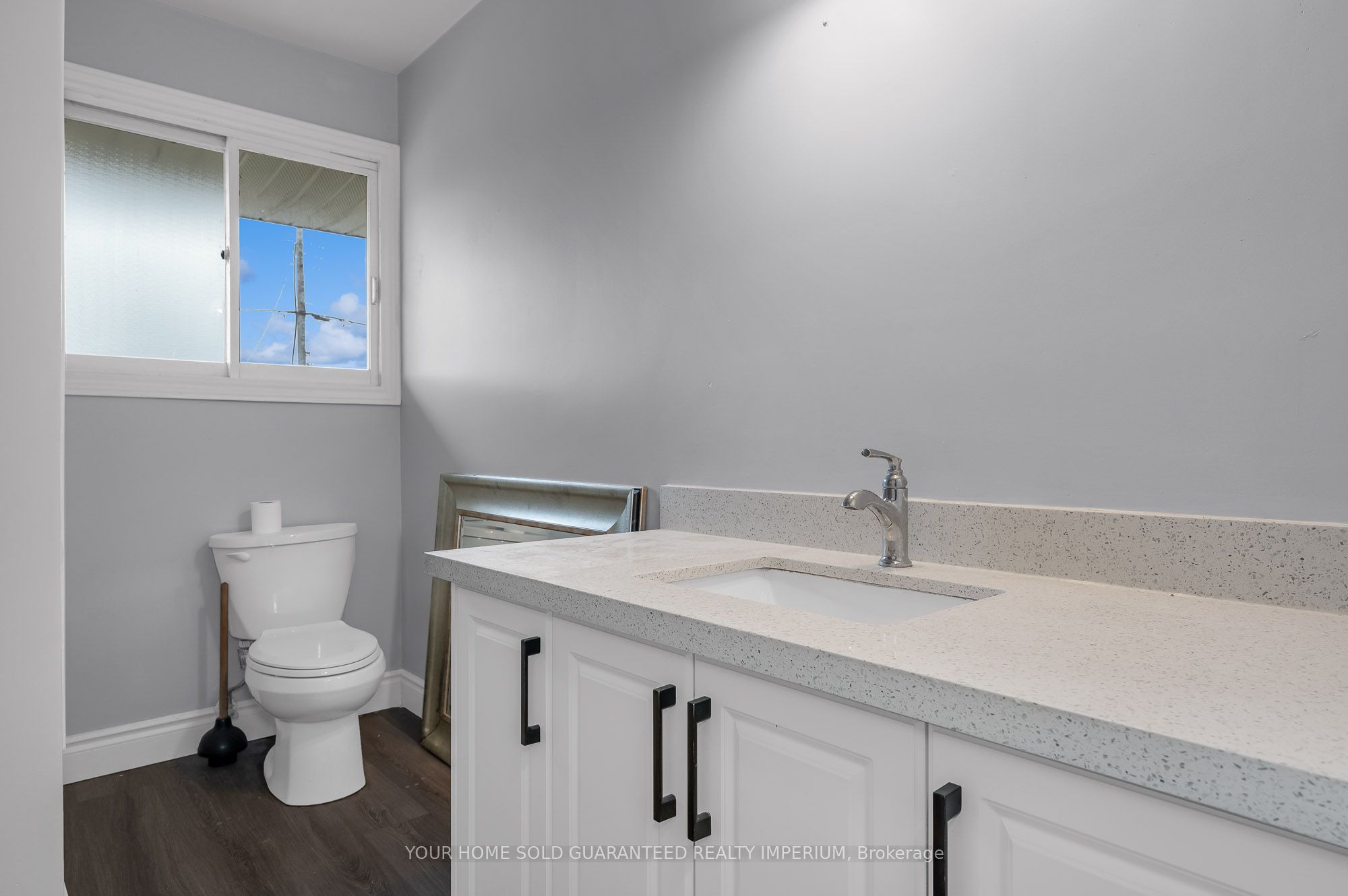 116 Collier Road S Property Photo 11