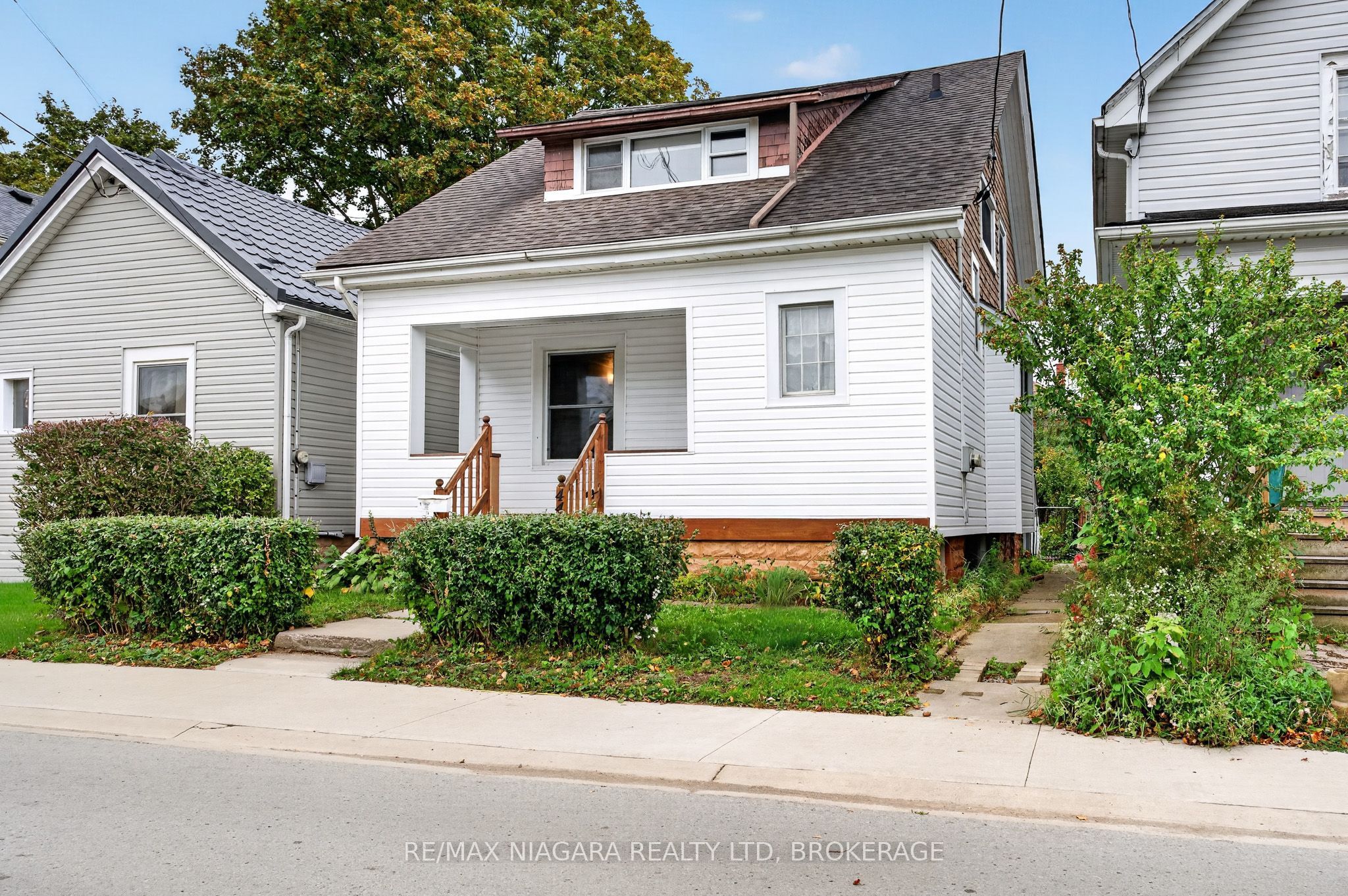 44 Lowell Avenue Property Photo 1