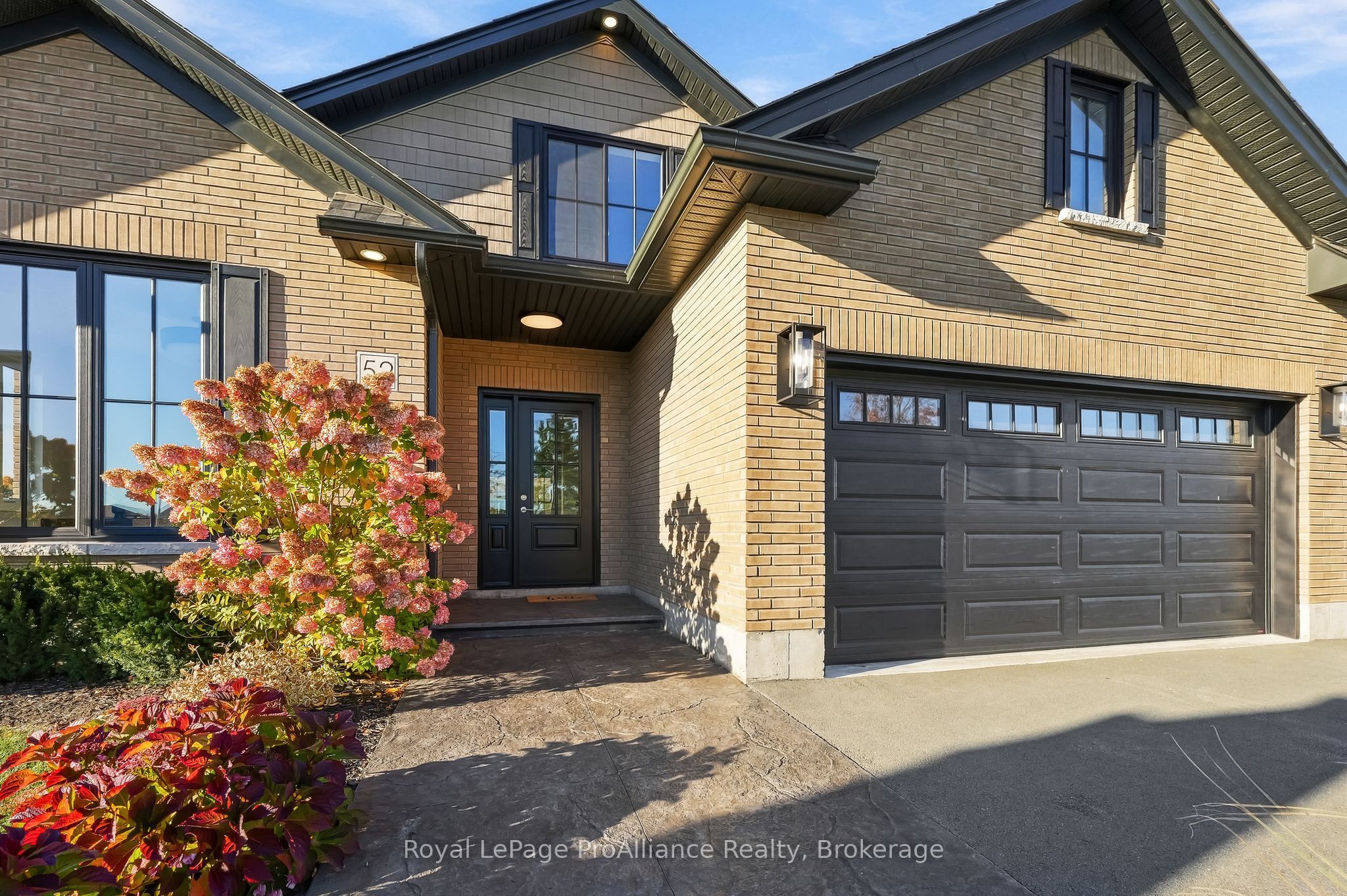 52 Beacon Drive Property Photo 8