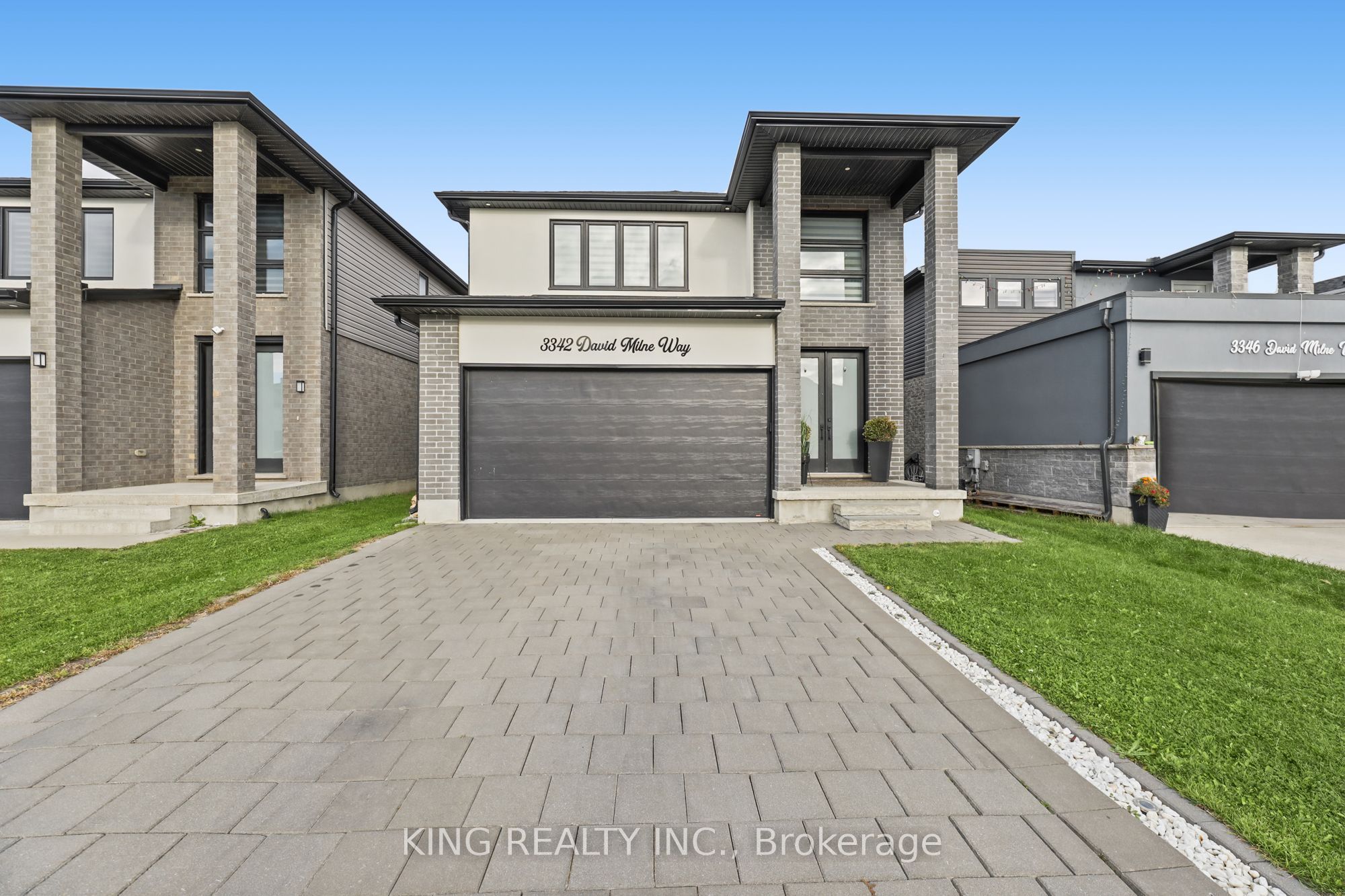 3342 David Milne Way Property Photo 2
