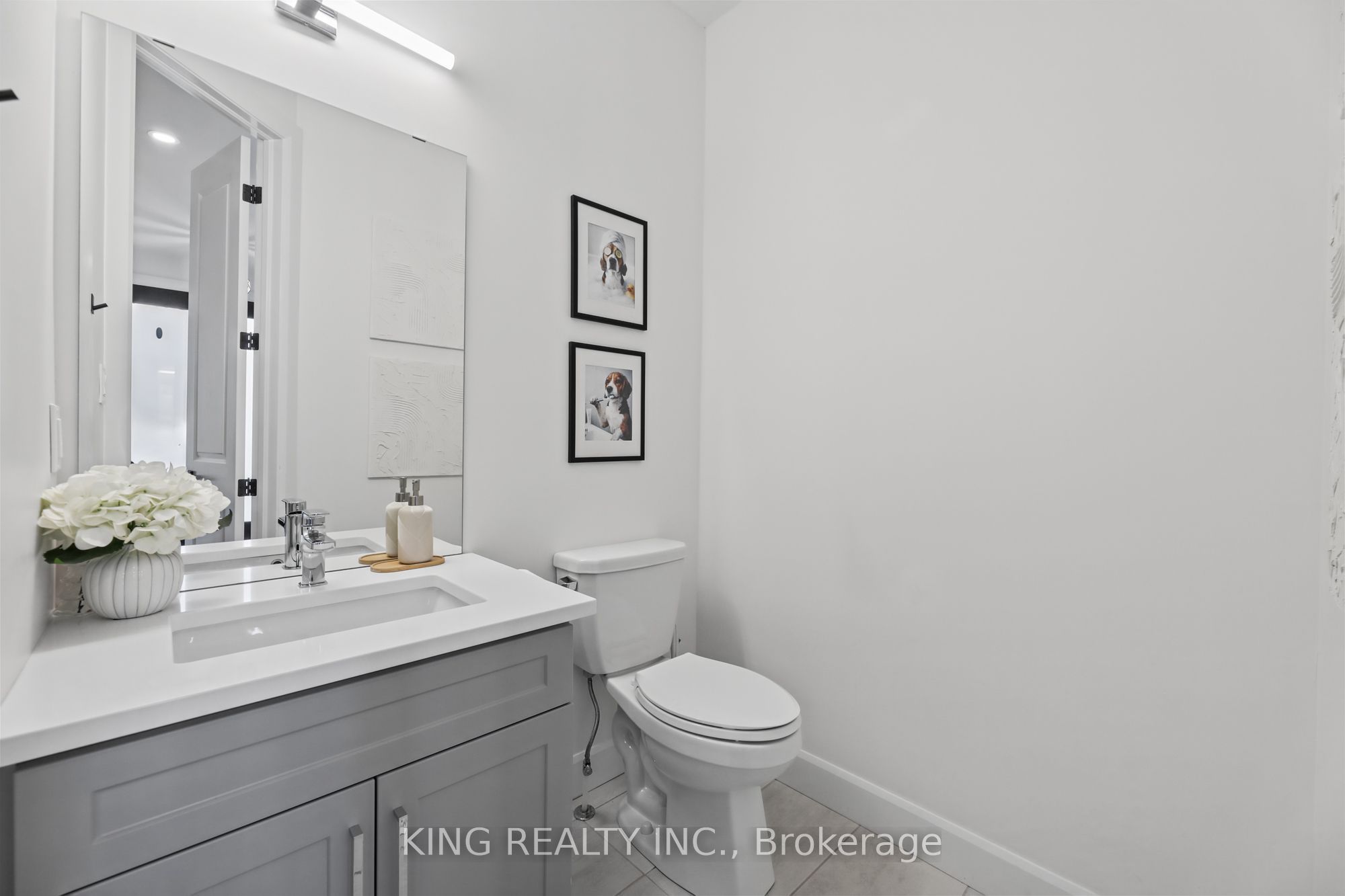 3342 David Milne Way Property Photo 11