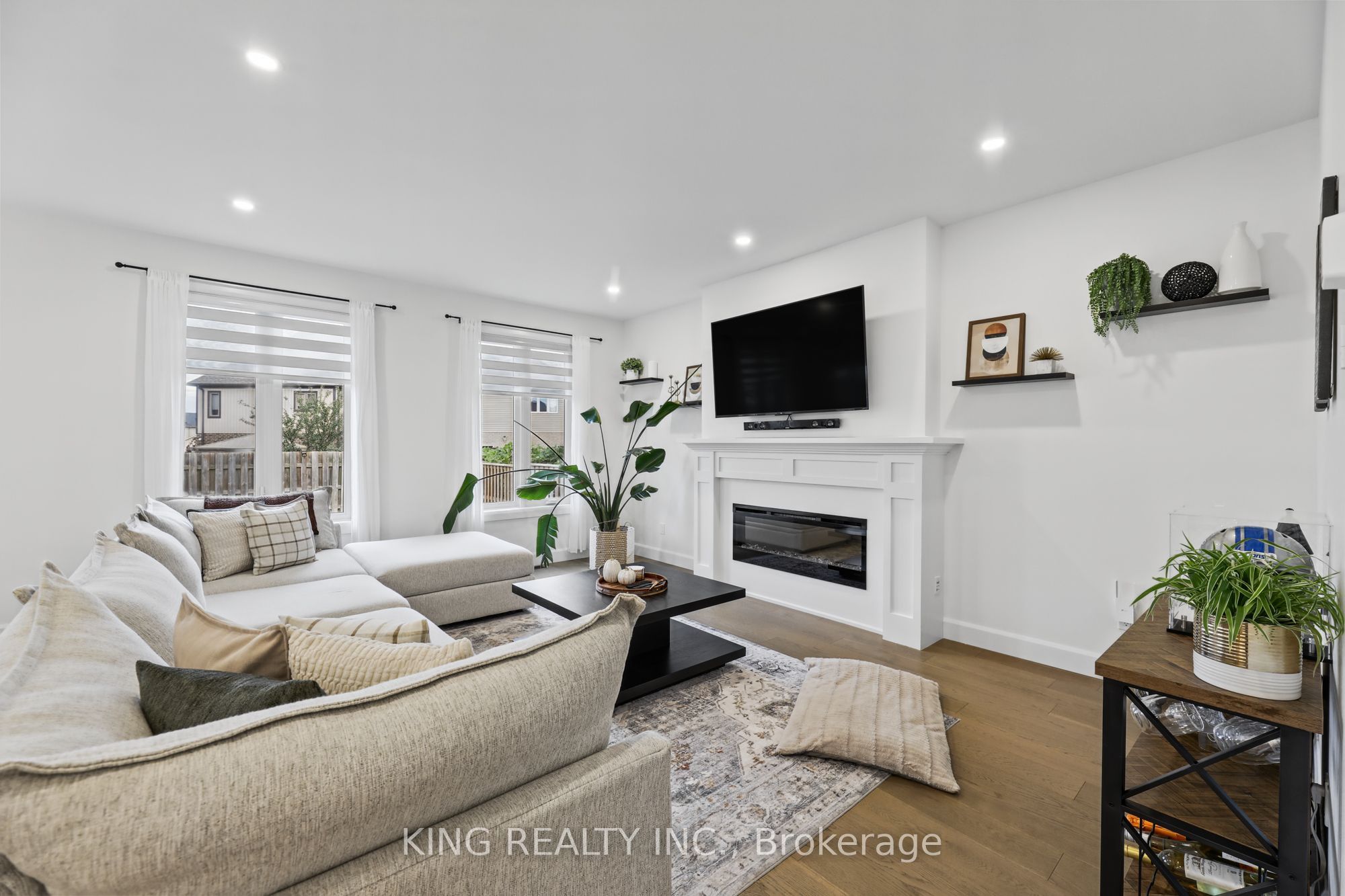 3342 David Milne Way Property Photo 21
