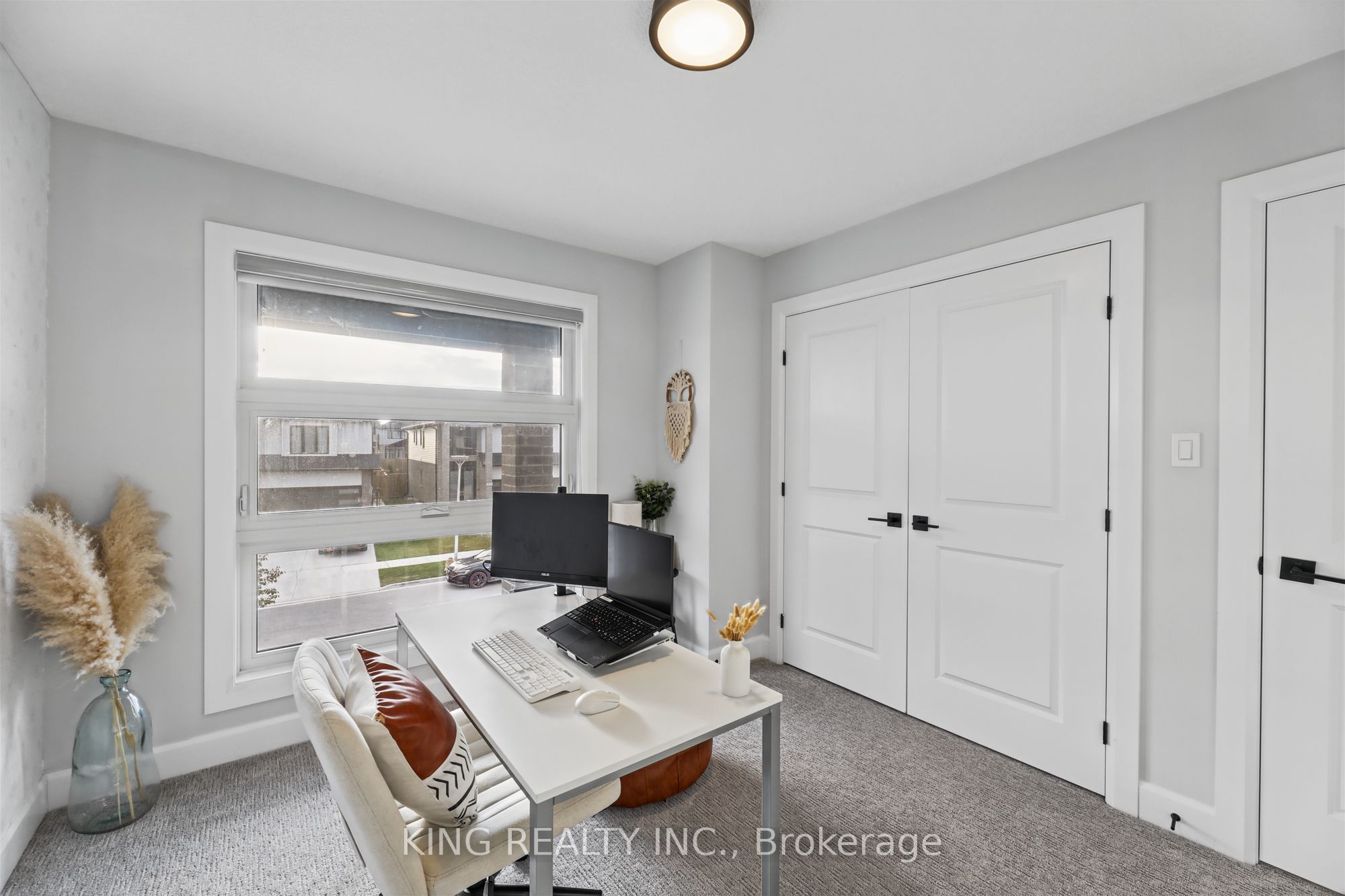 3342 David Milne Way Property Photo 30