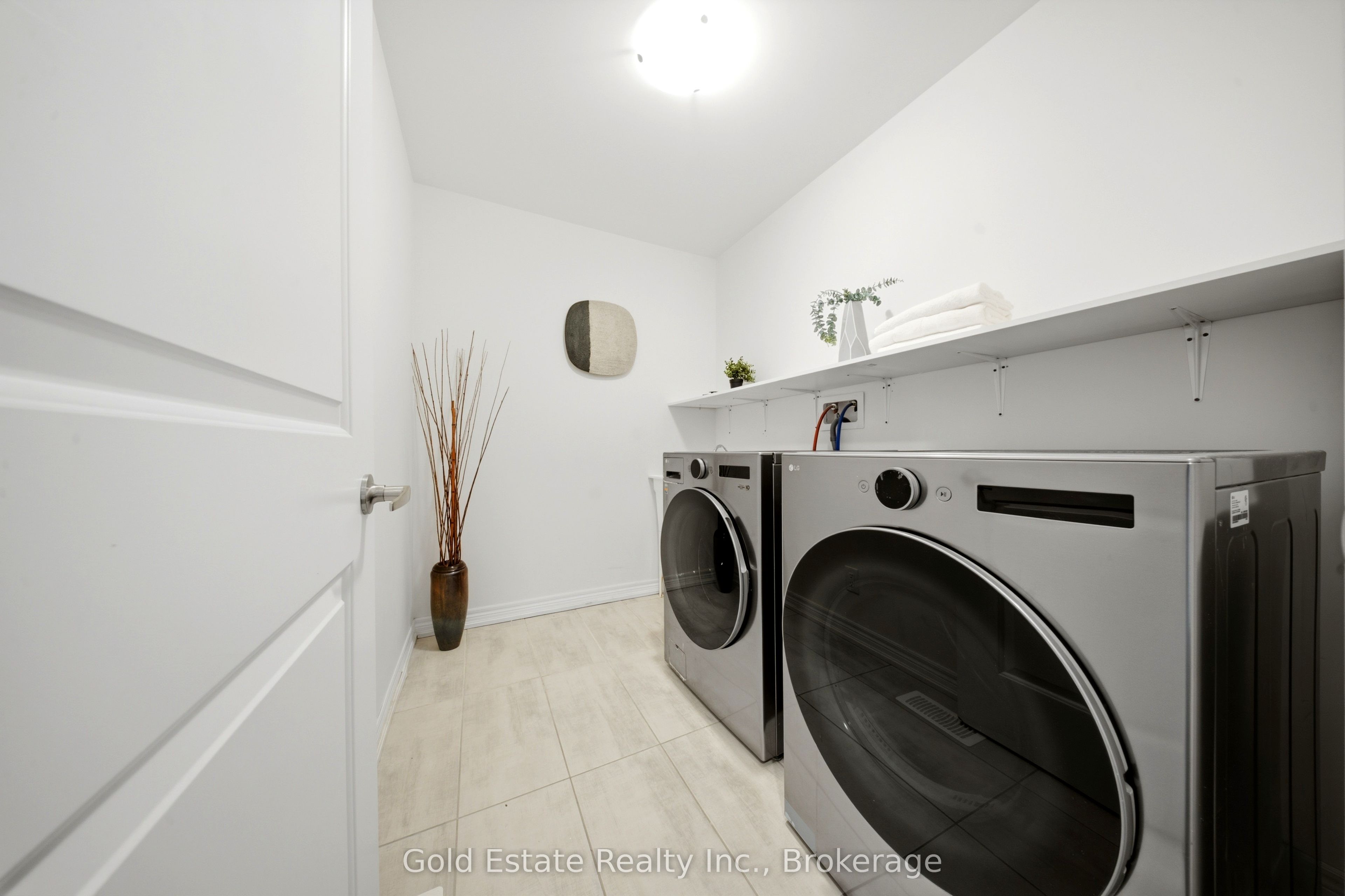 3 Georgina Street Property Photo 43
