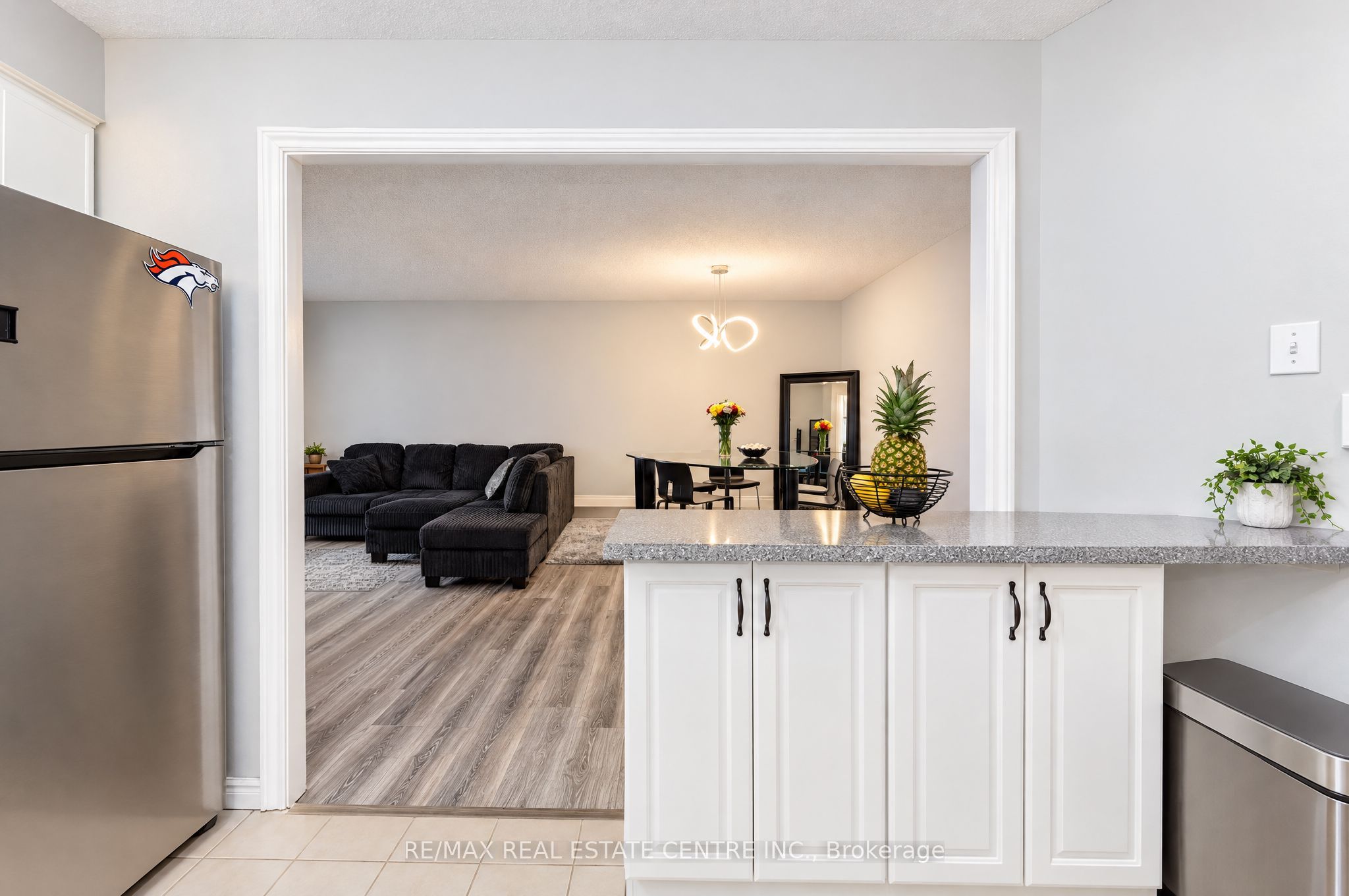 695 Richmond Street 210 Property Photo 12