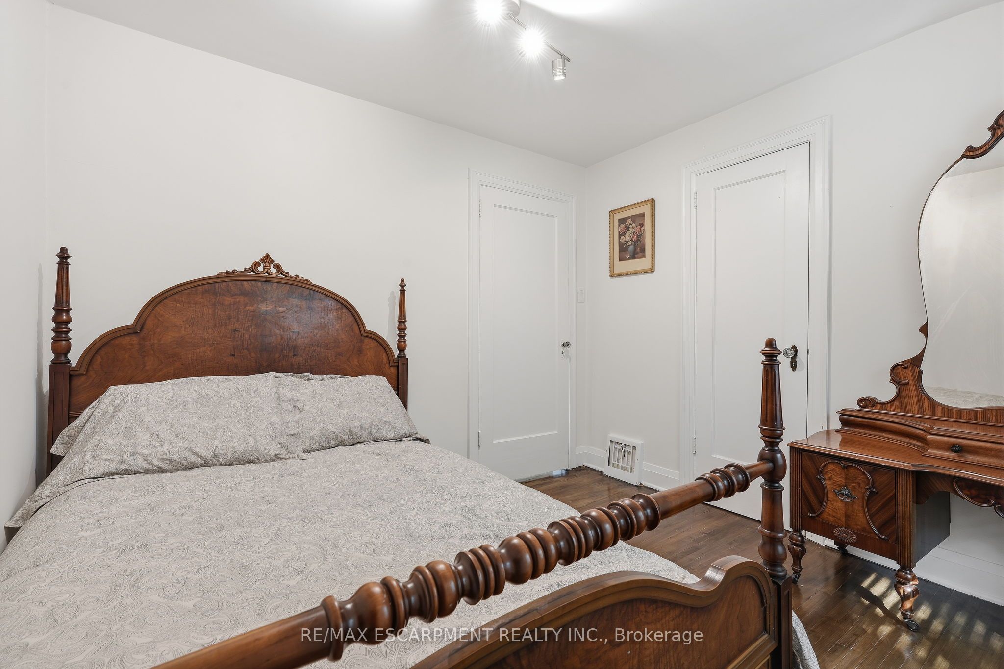 13 Allan Avenue Property Photo 15