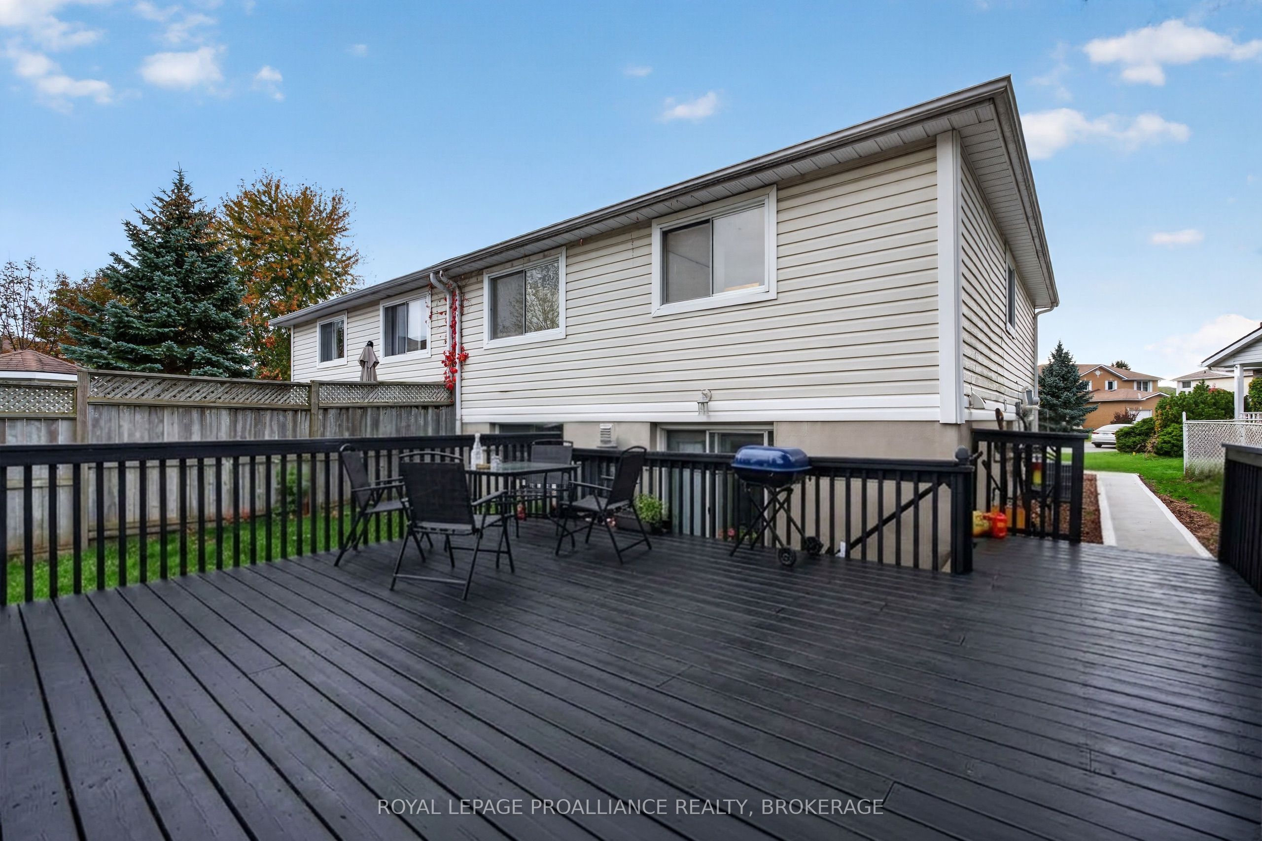 1371 Brackenwood Crescent Property Photo 40