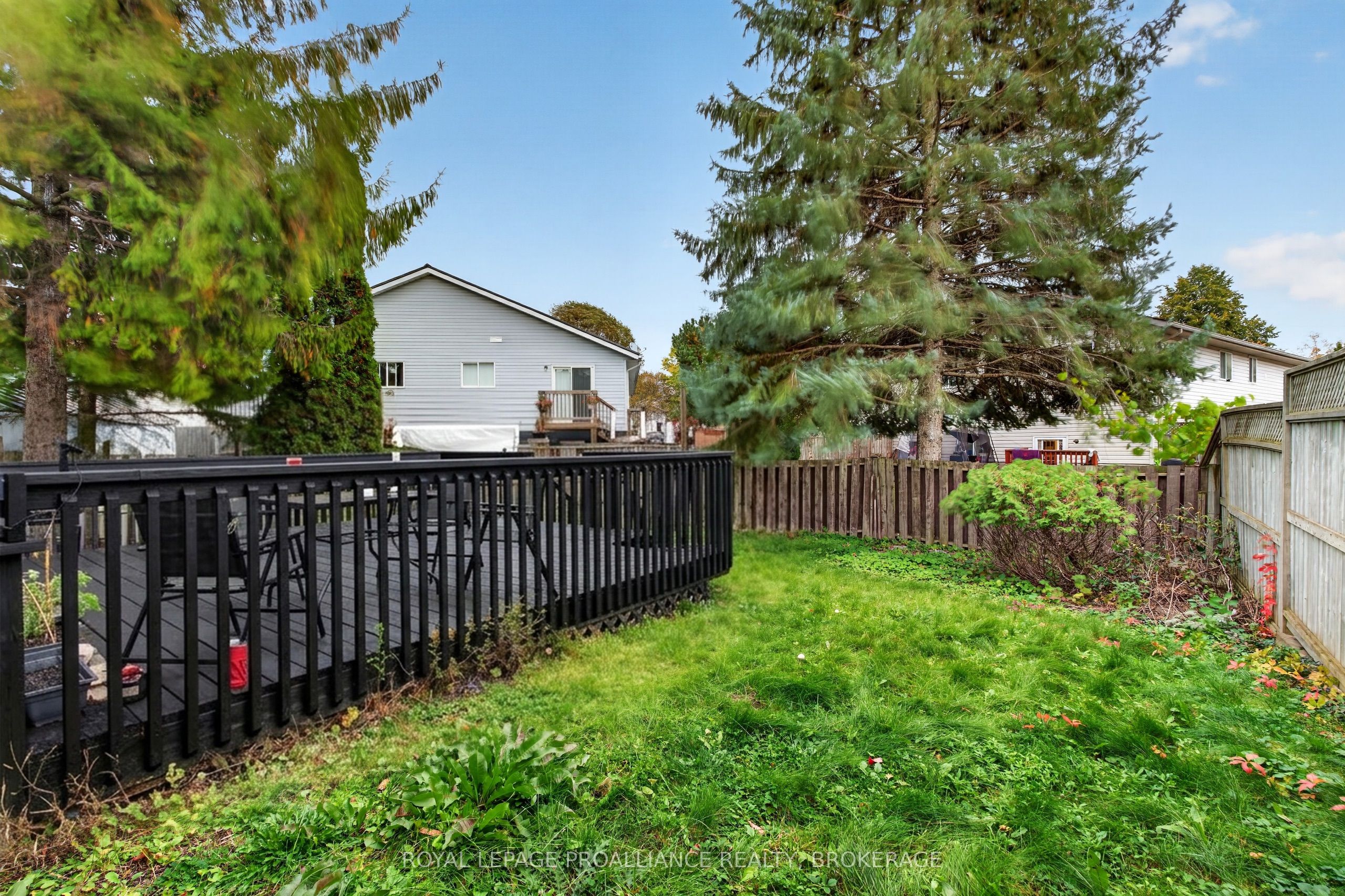 1371 Brackenwood Crescent Property Photo 43