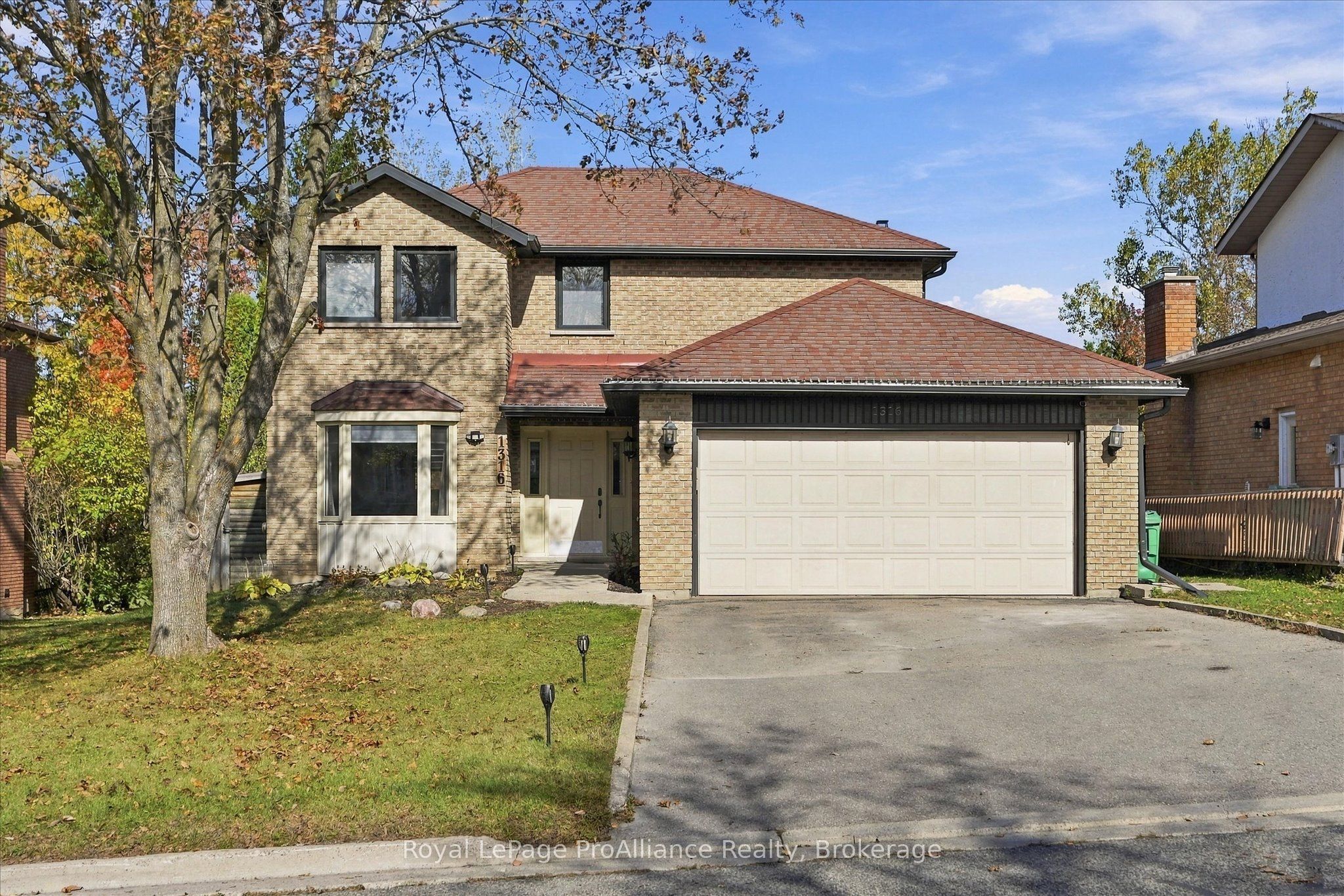 1316 Scollard Drive Property Photo 2