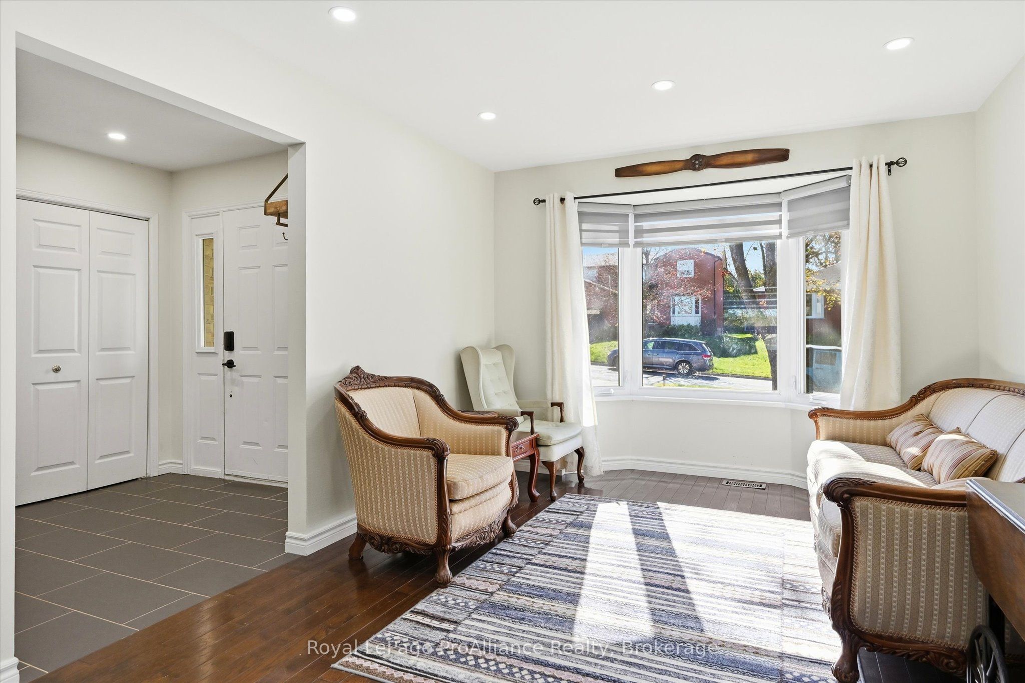 1316 Scollard Drive Property Photo 6