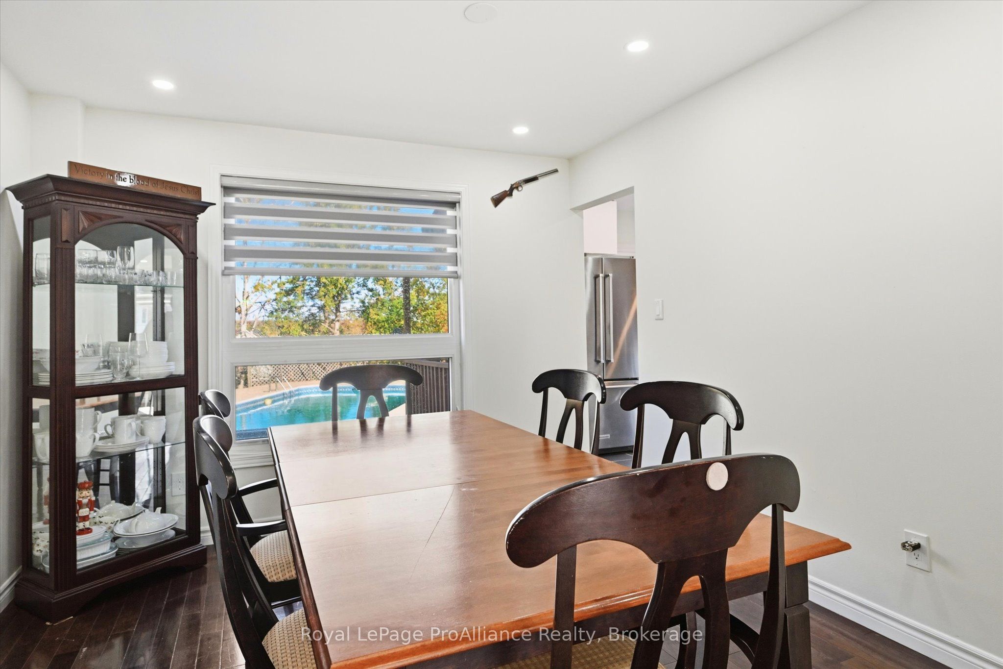 1316 Scollard Drive Property Photo 8