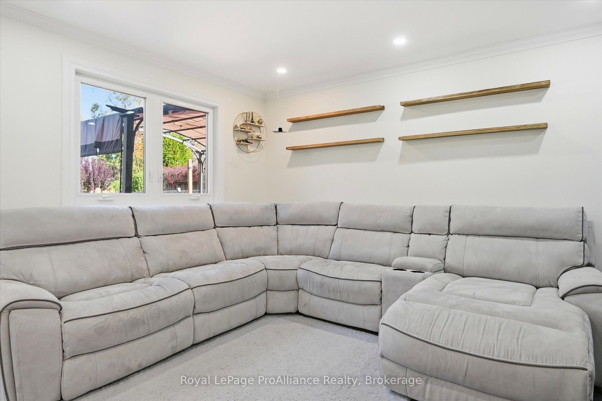 1316 Scollard Drive Property Photo 15