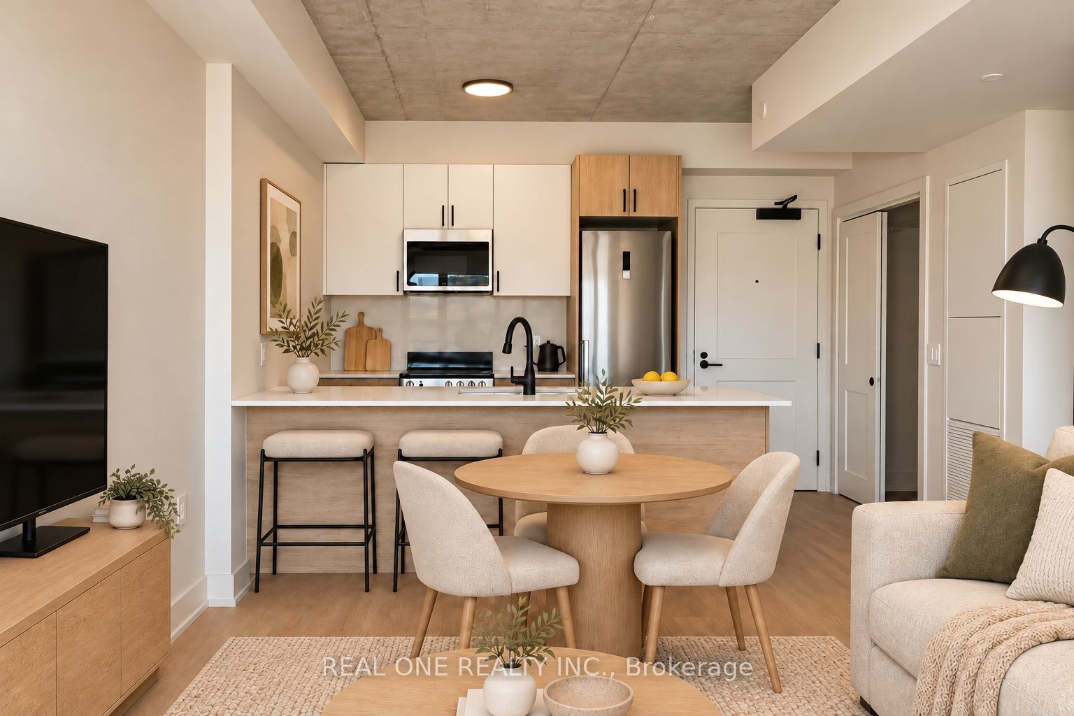 810 King Street W 313 Property Photo 16