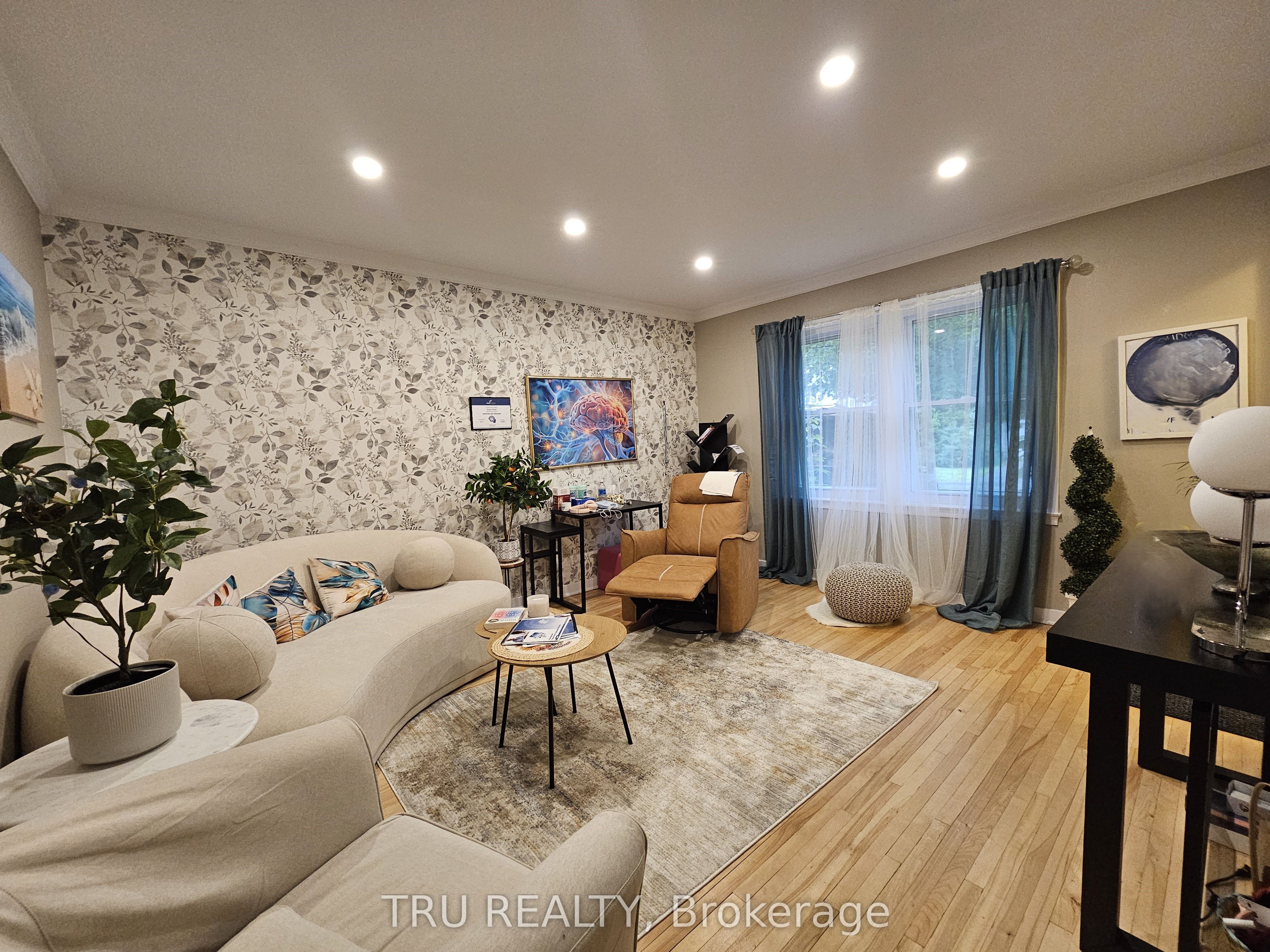 28 Arundel Avenue Property Photo 7