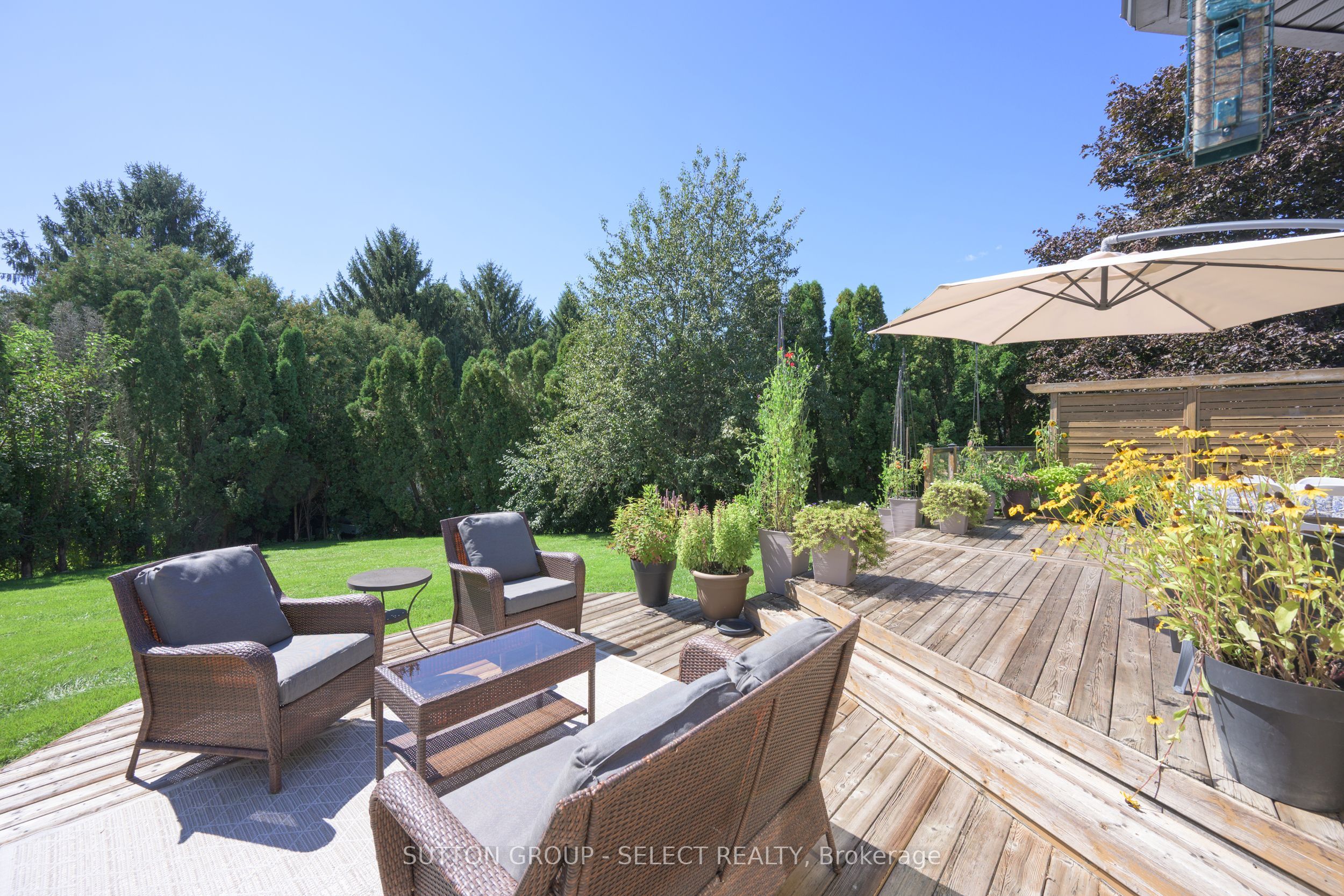 768 Franklinway Crescent Property Photo 12