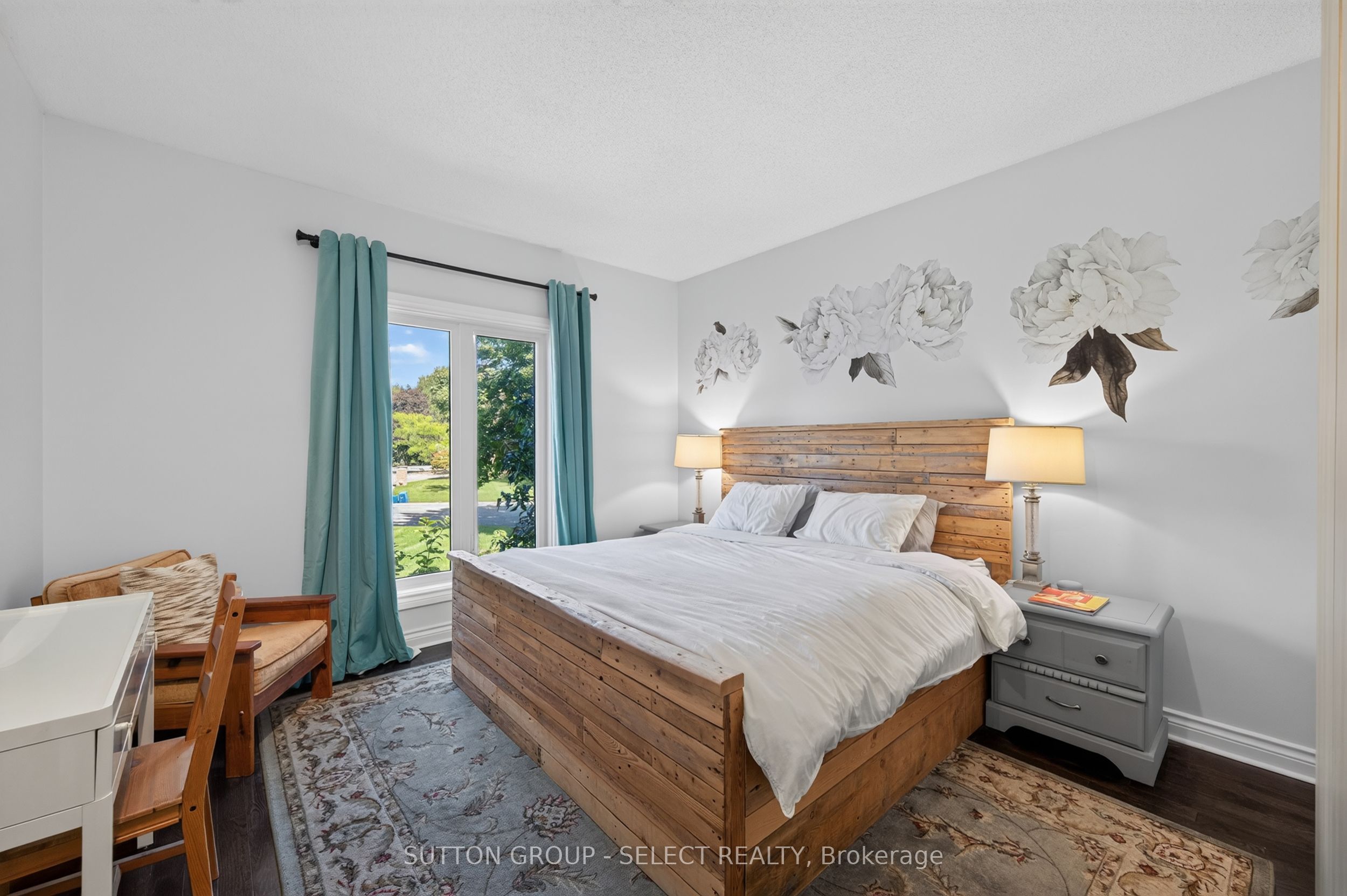 768 Franklinway Crescent Property Photo 28