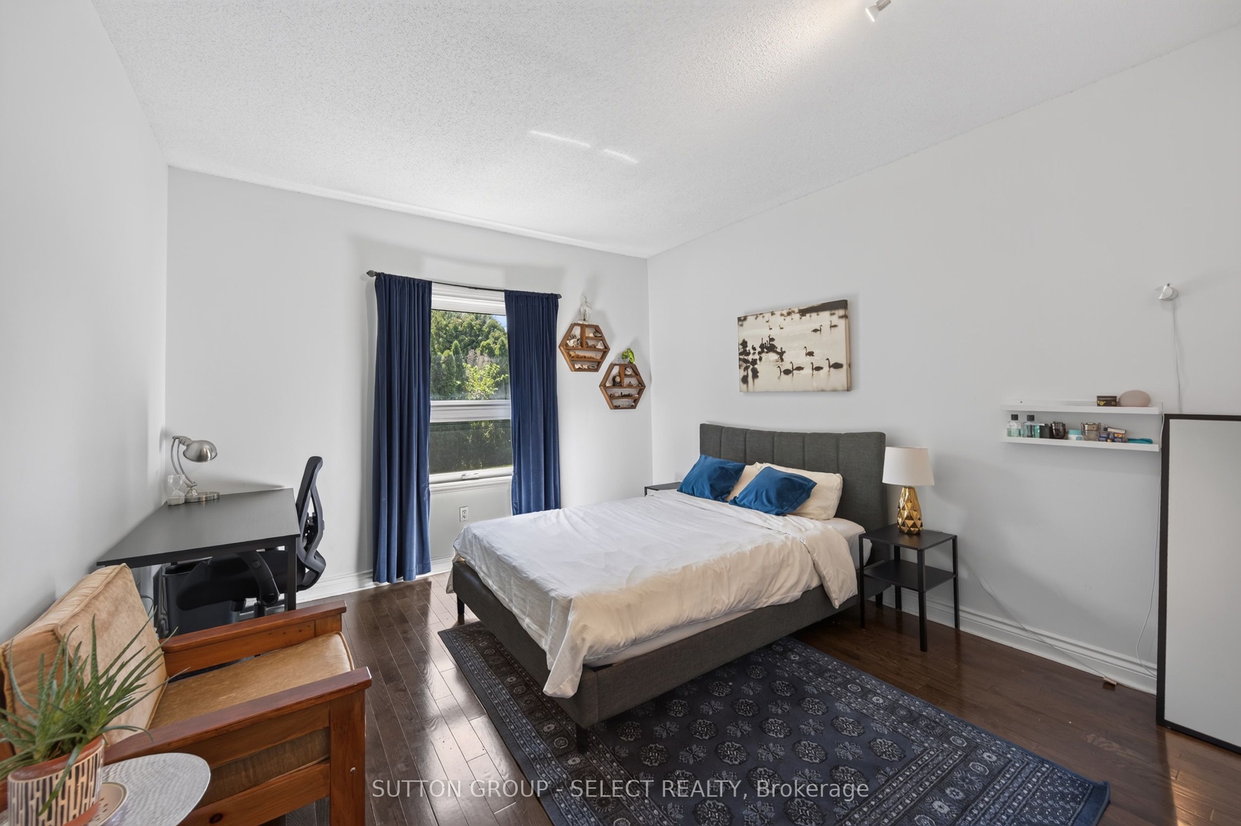 768 Franklinway Crescent Property Photo 29