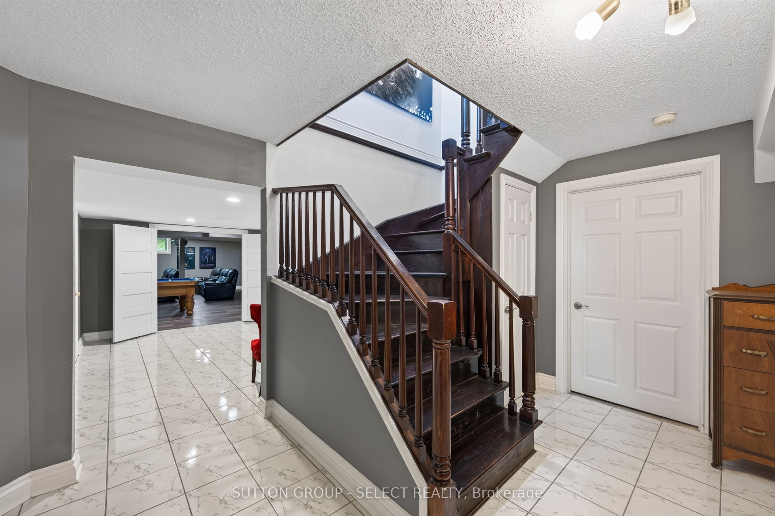 768 Franklinway Crescent Property Photo 36
