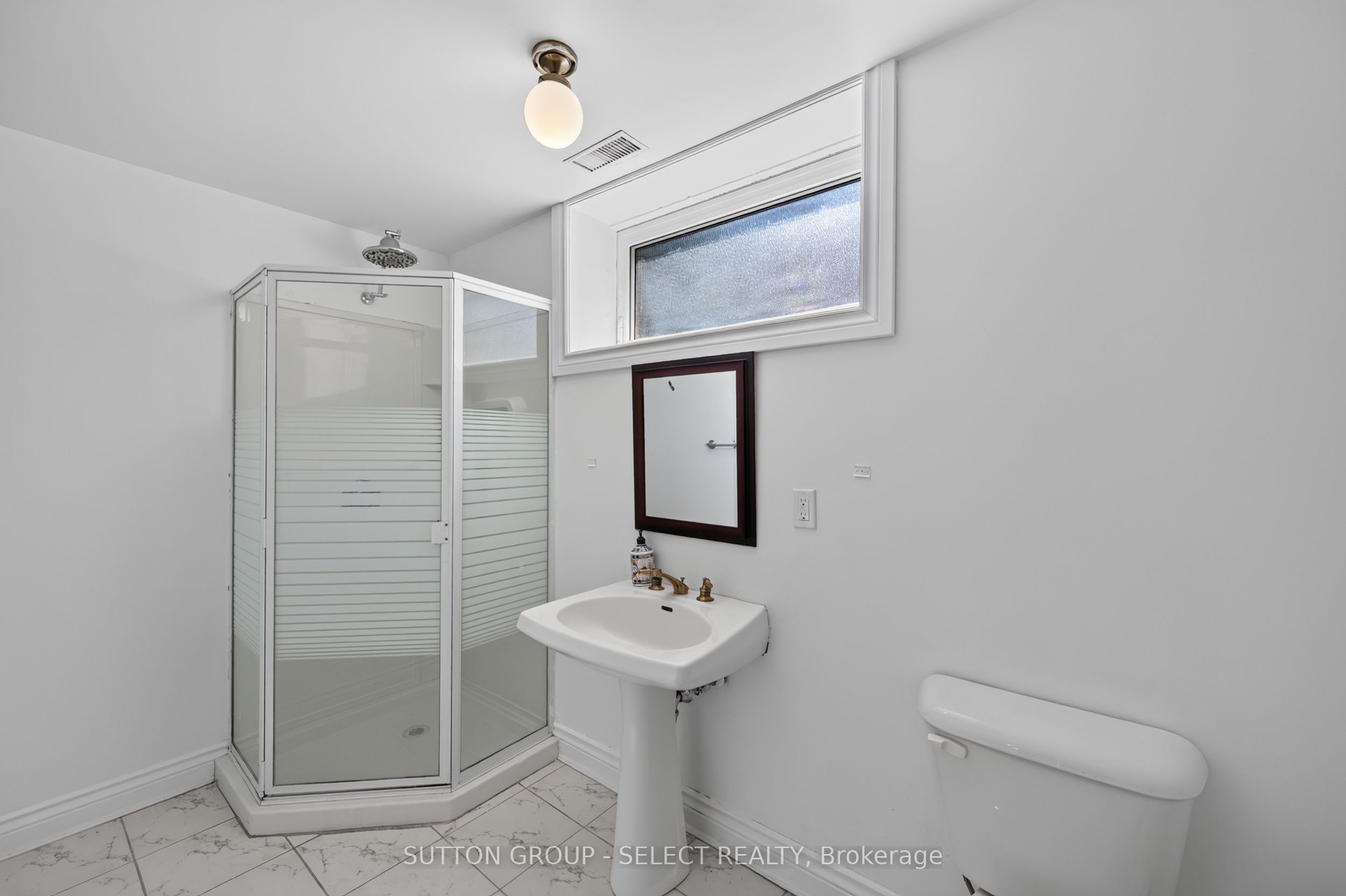 768 Franklinway Crescent Property Photo 42