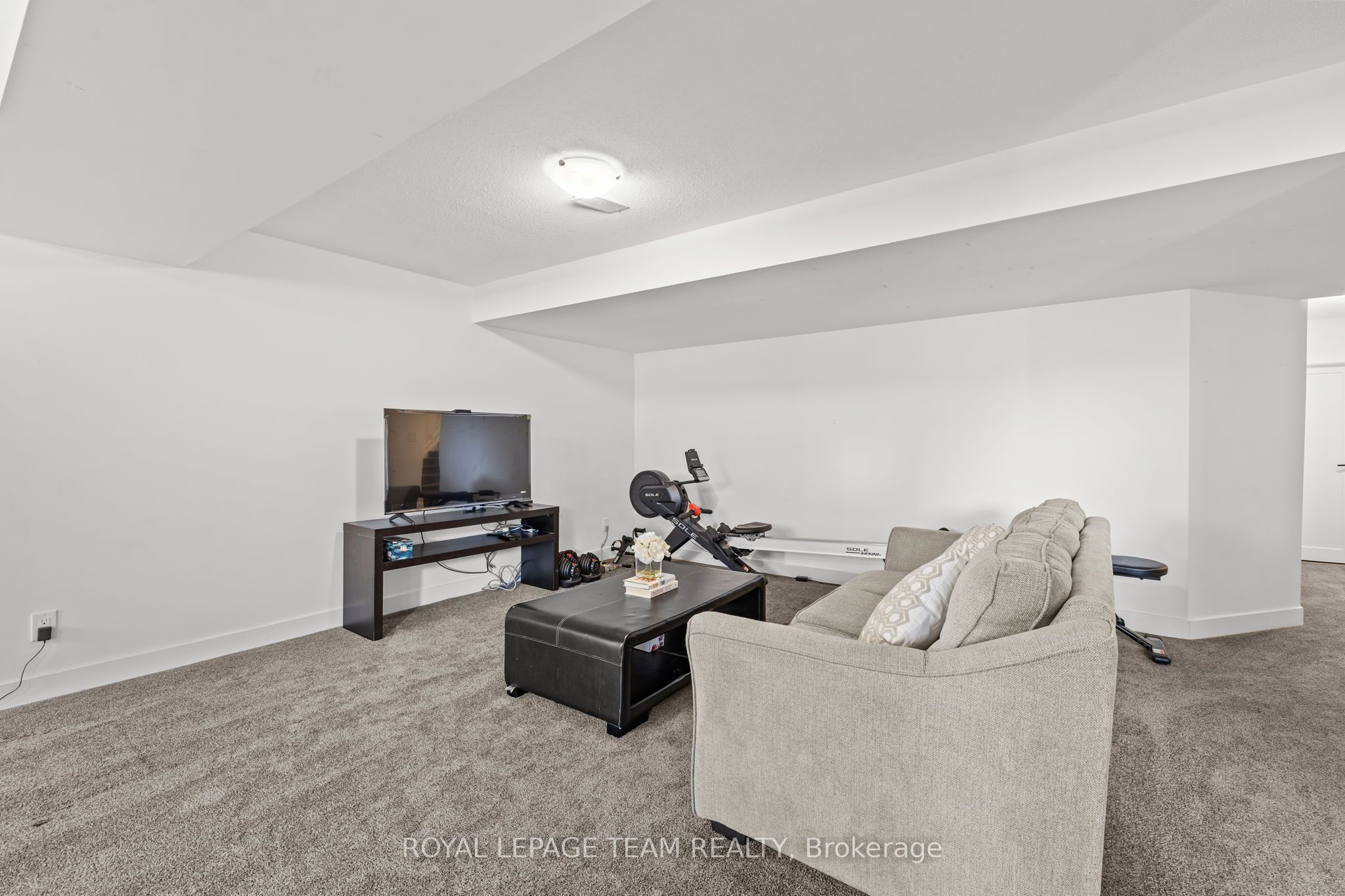3328 Findlay Creek Drive Property Photo 28
