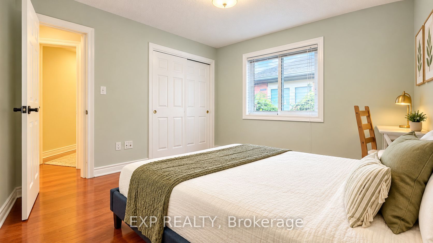 487 Brentcliffe Drive Upper Property Photo 25