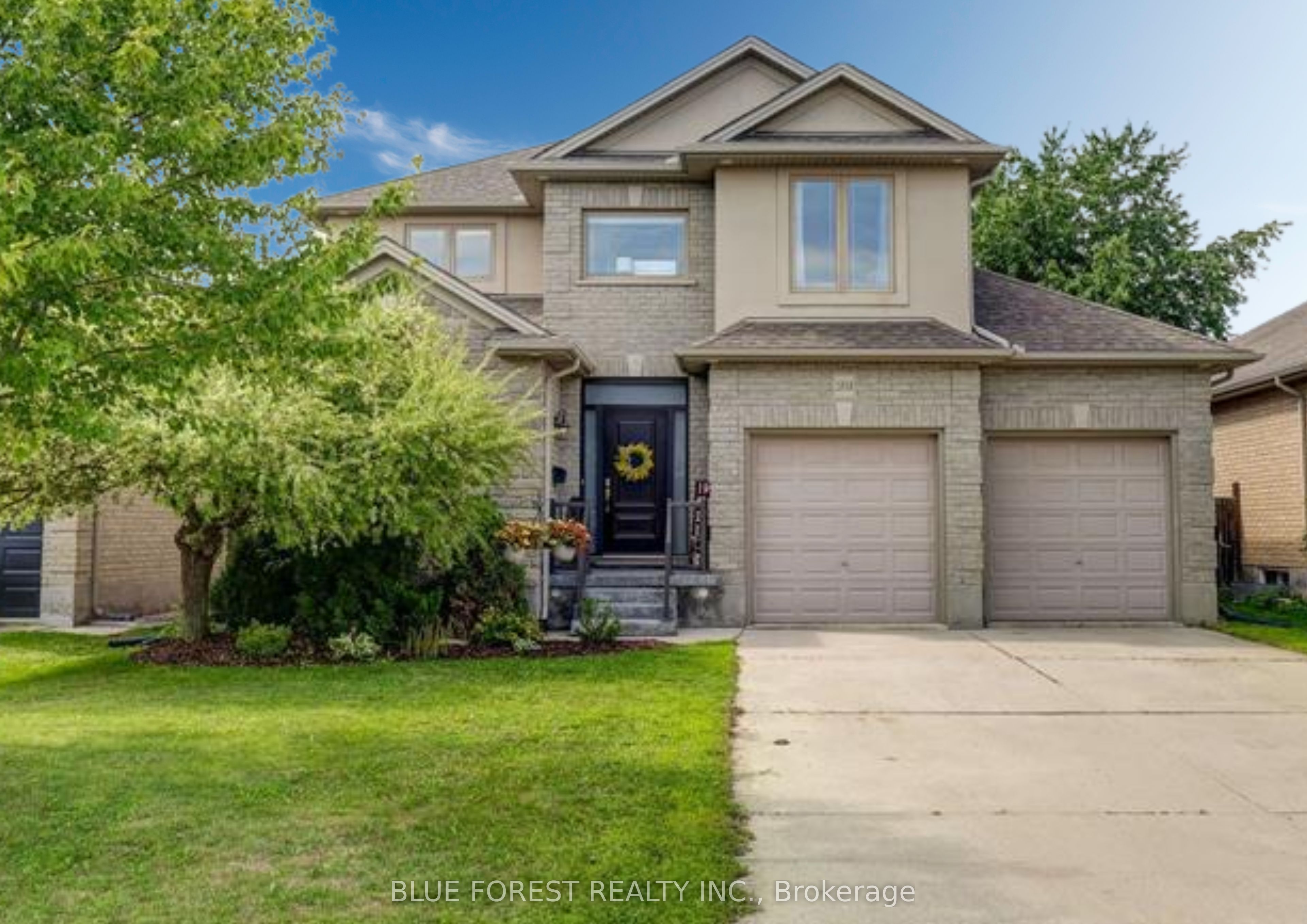 2058 Westpoint Heights Property Photo 1