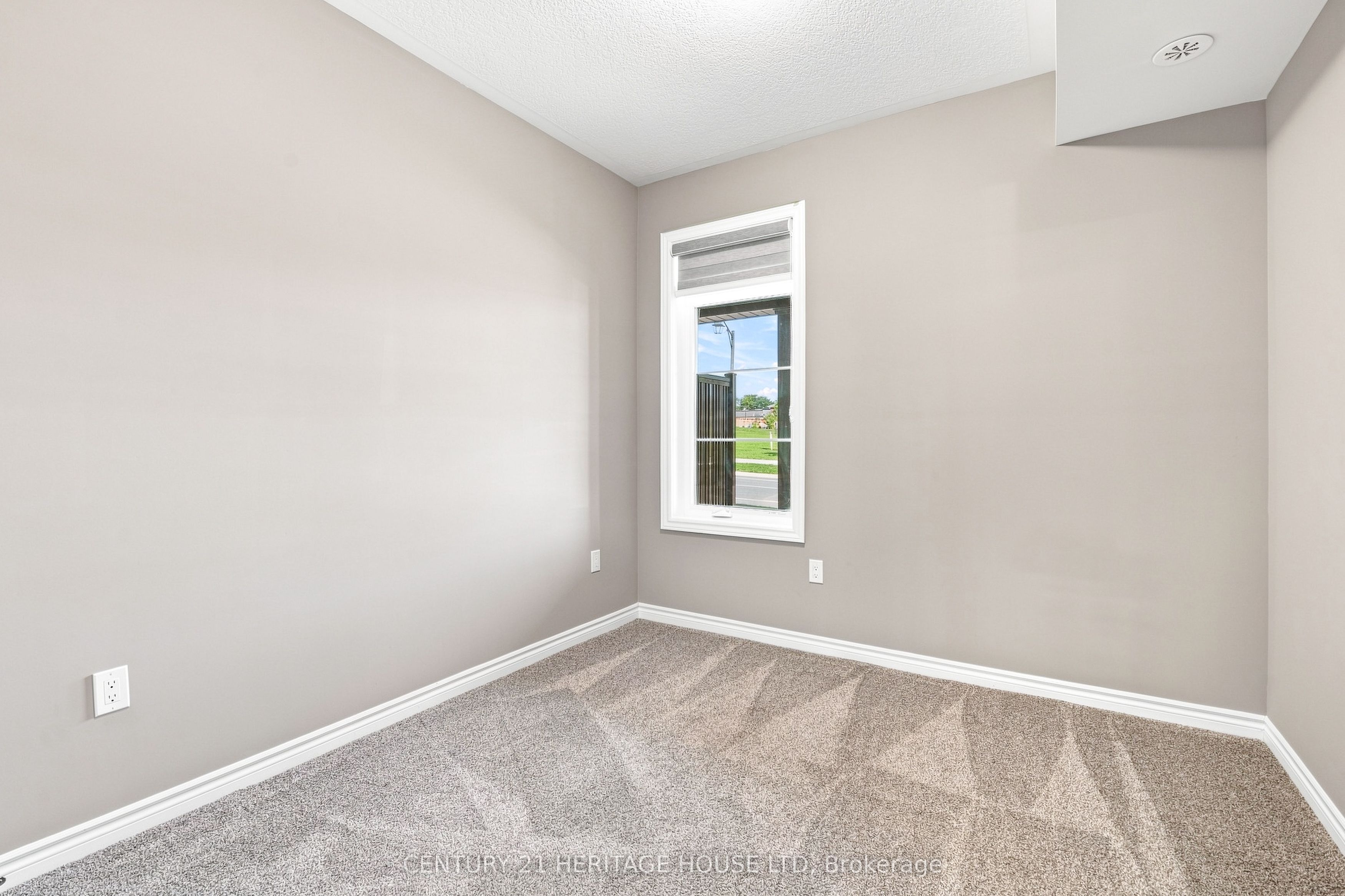 12 Wheat Lane Property Photo 23