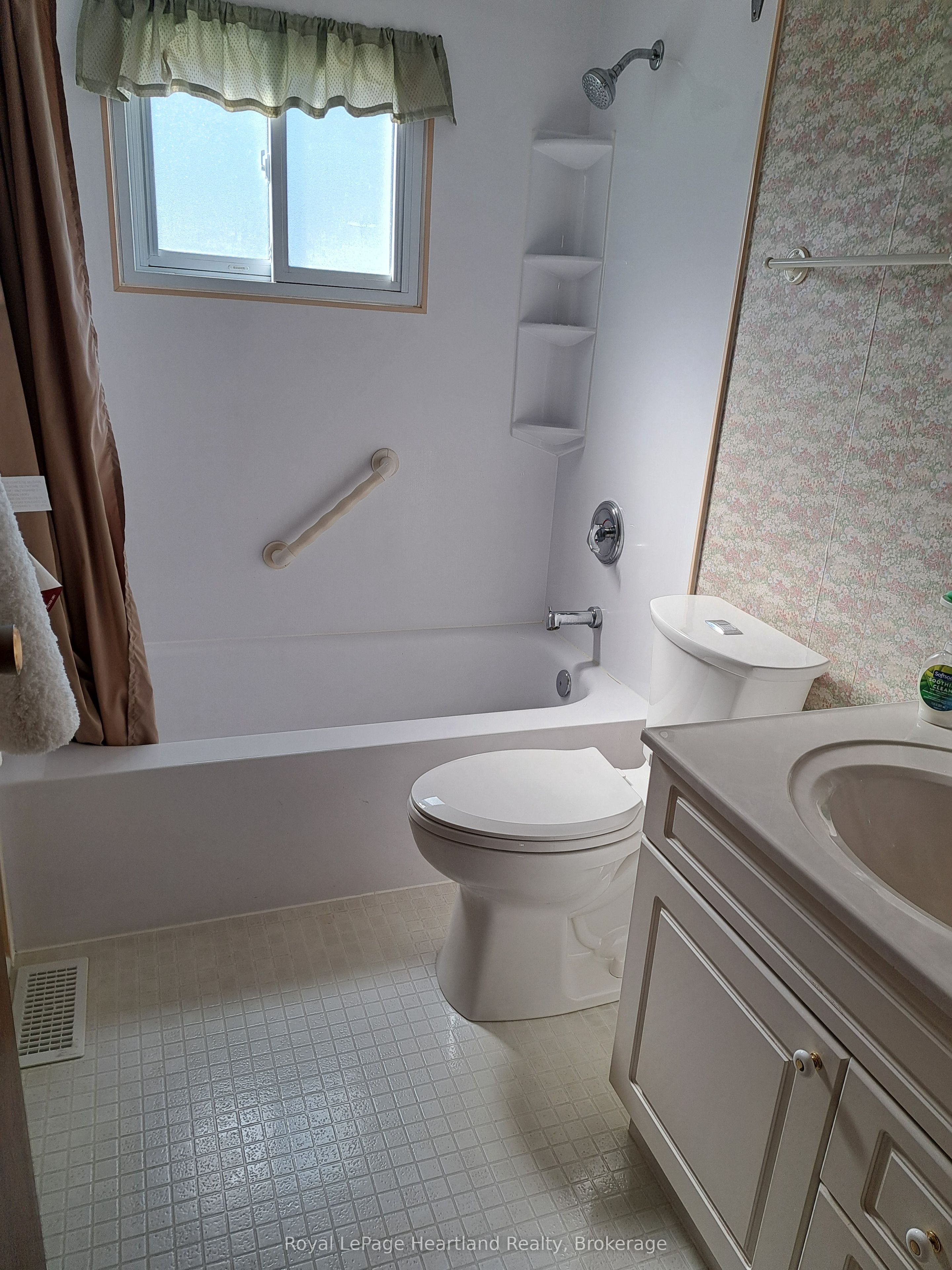 2 Velma Street Property Photo 9