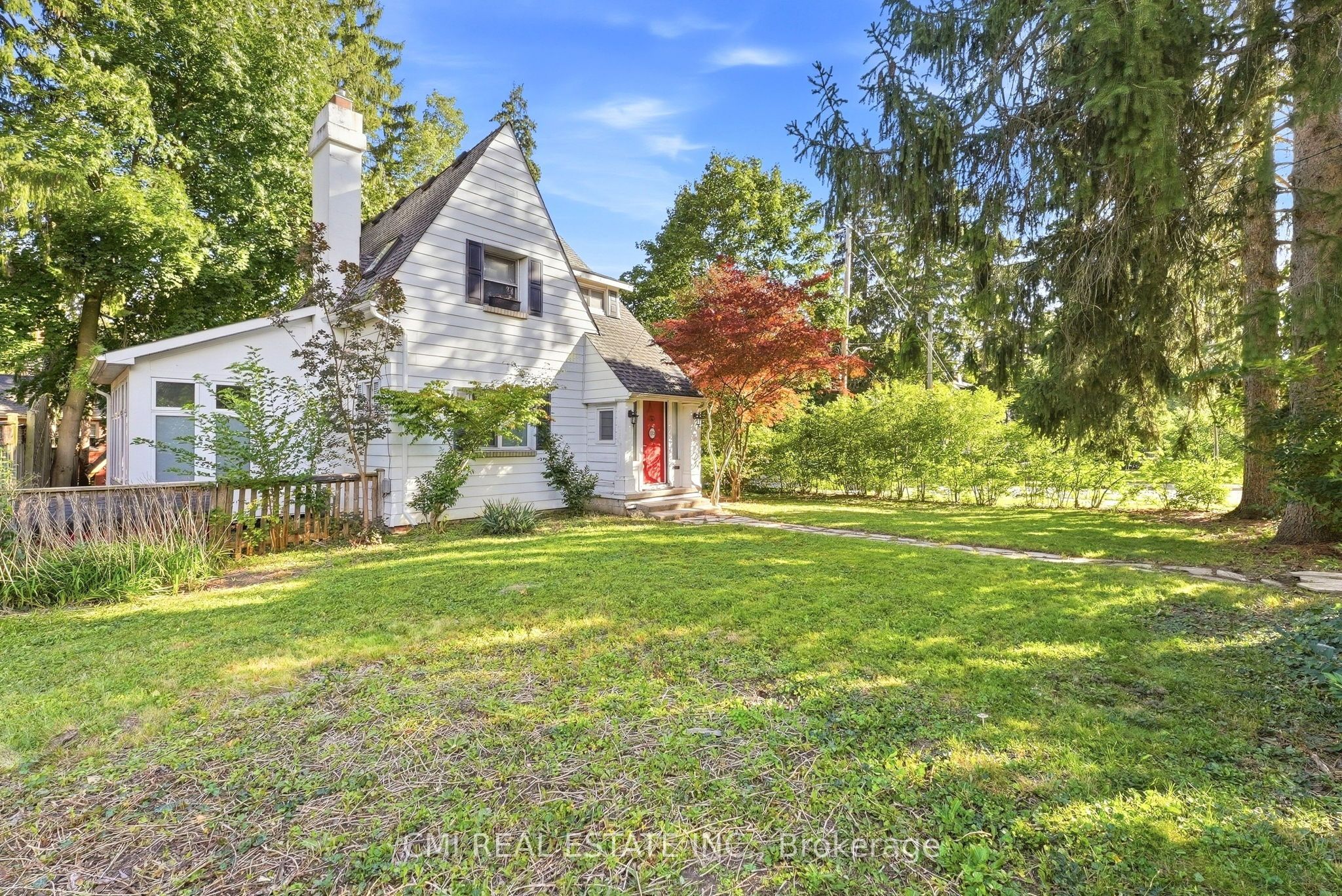 132 Base Line Road E Property Photo 2