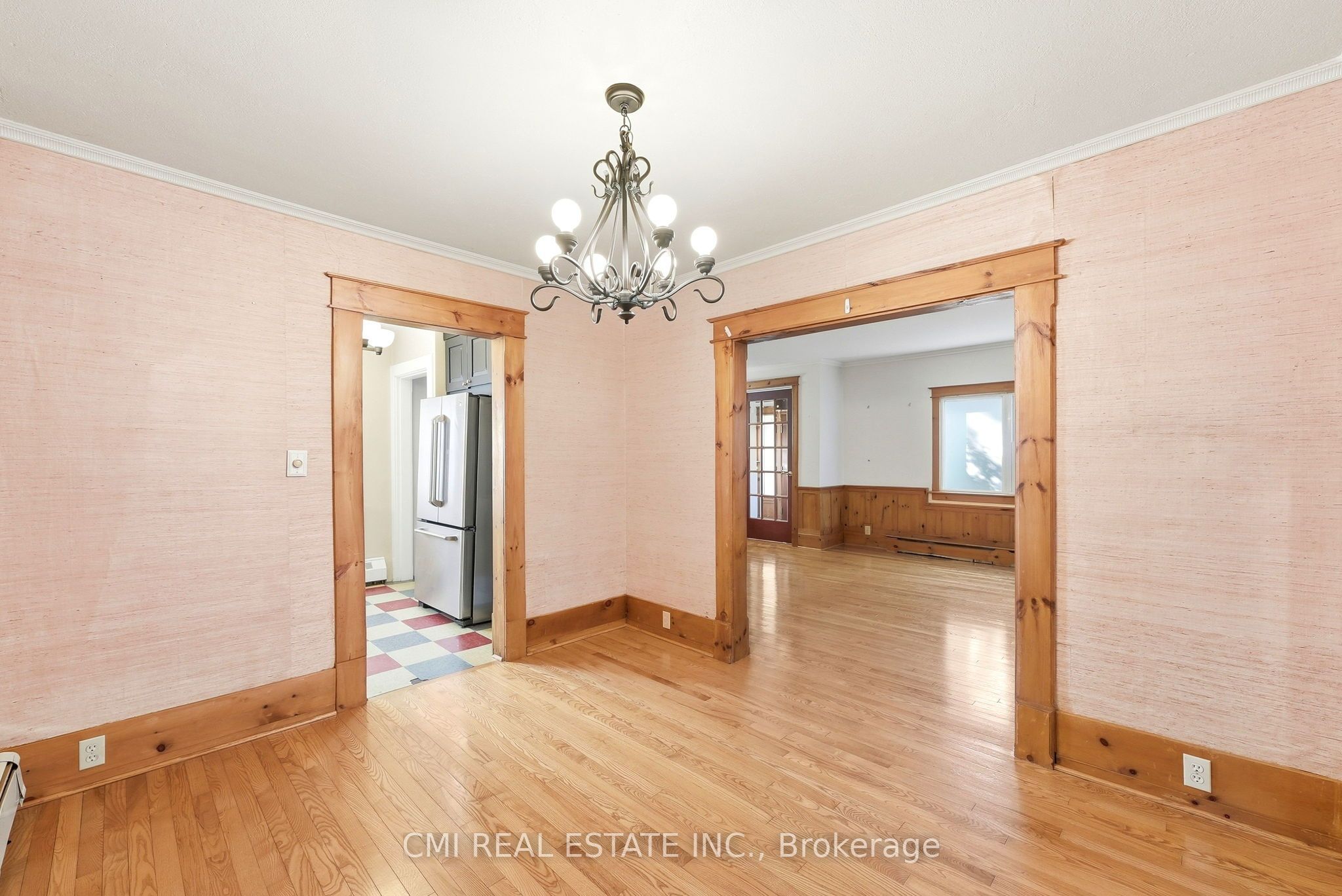 132 Base Line Road E Property Photo 21