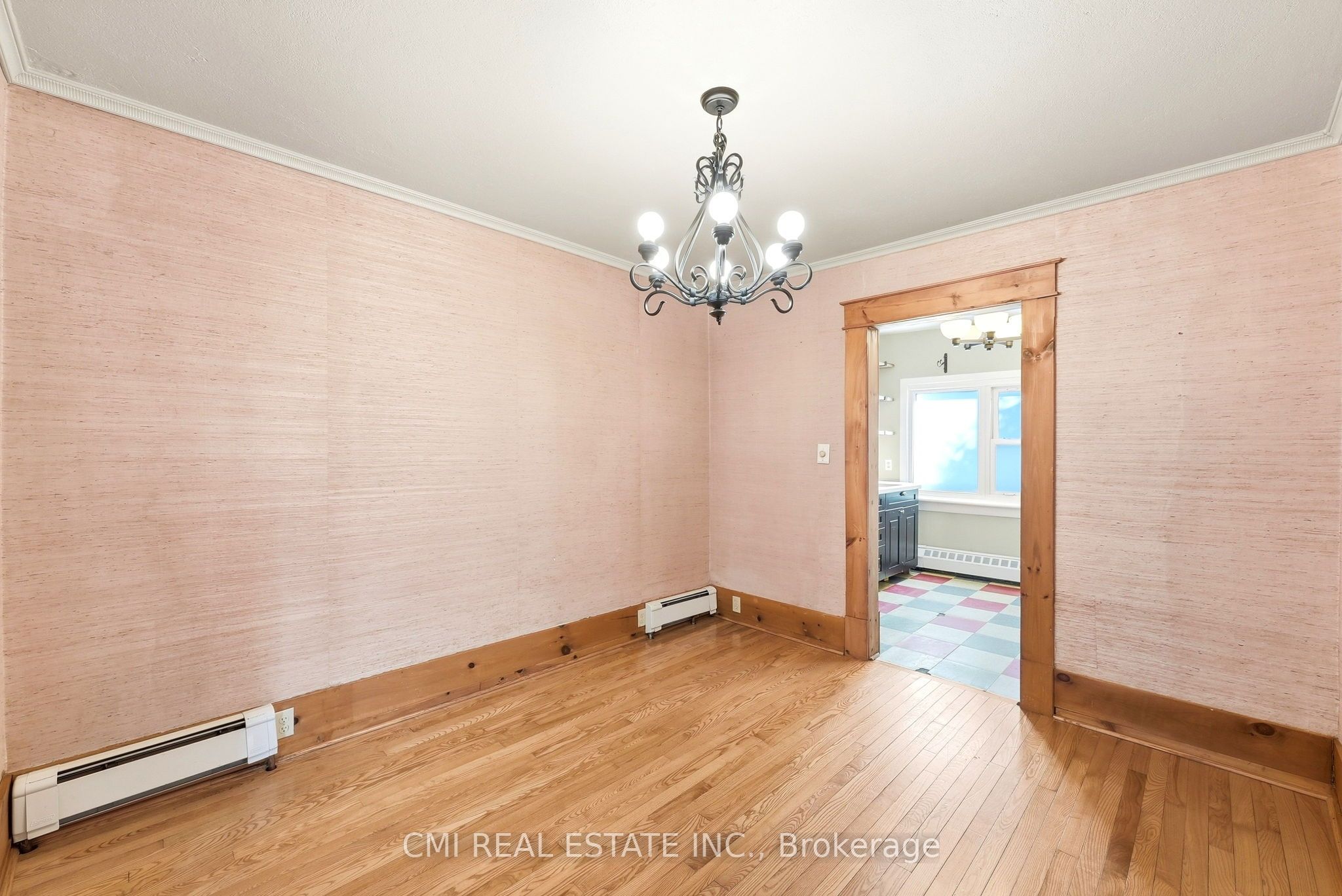 132 Base Line Road E Property Photo 23