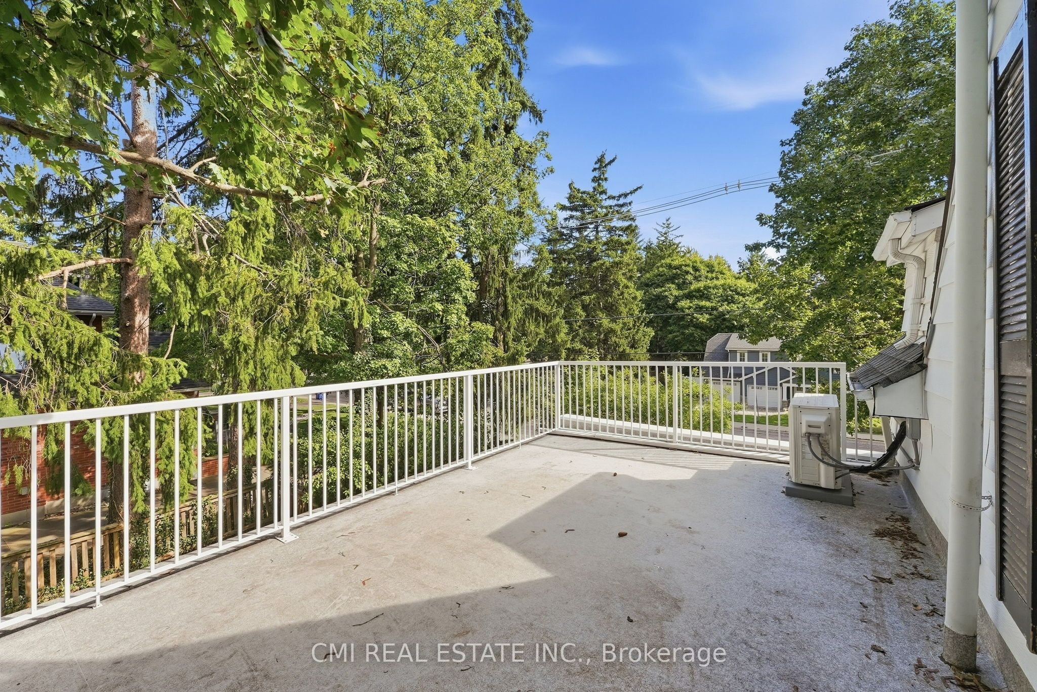 132 Base Line Road E Property Photo 49