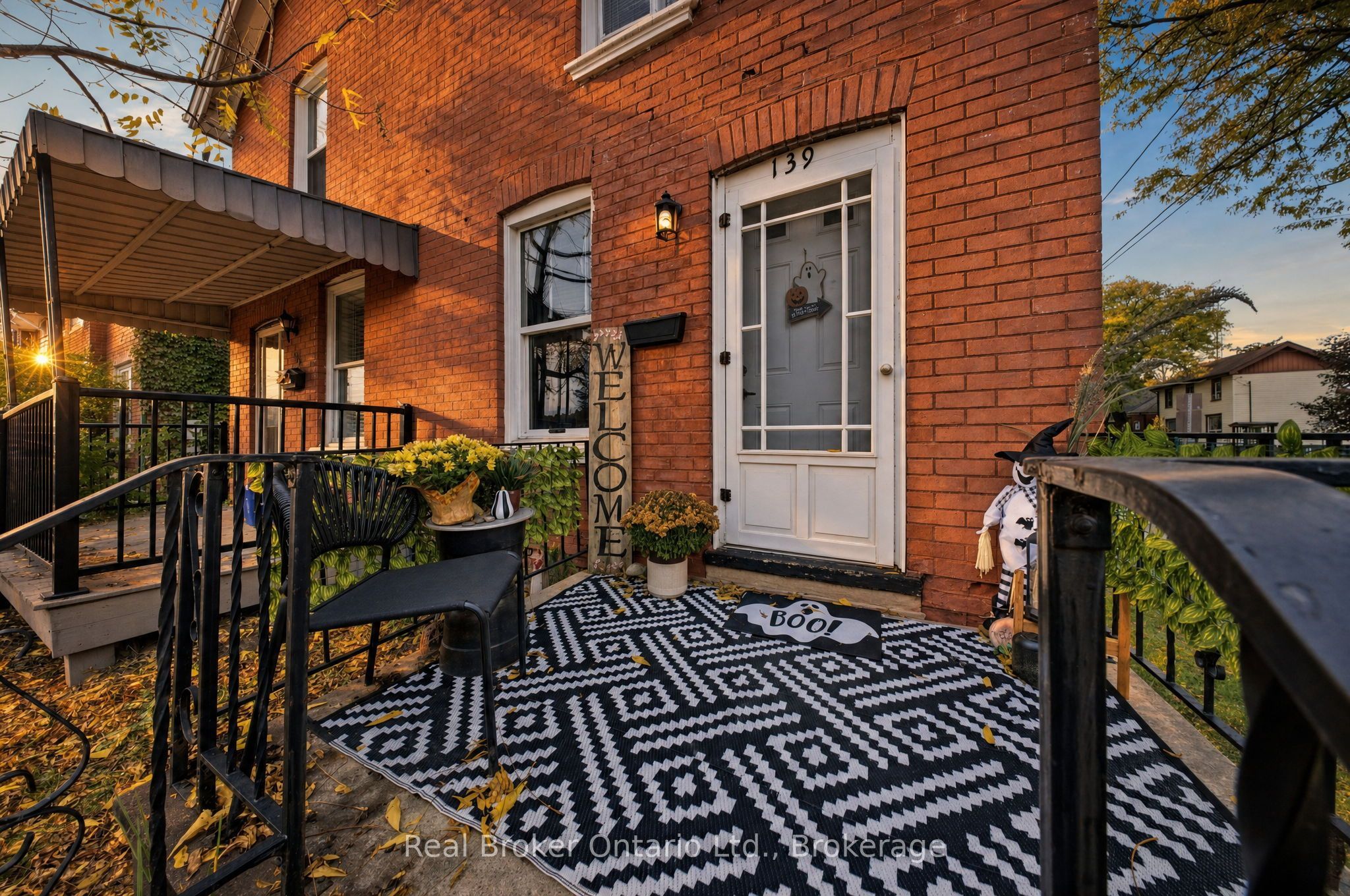 139 Superior Street