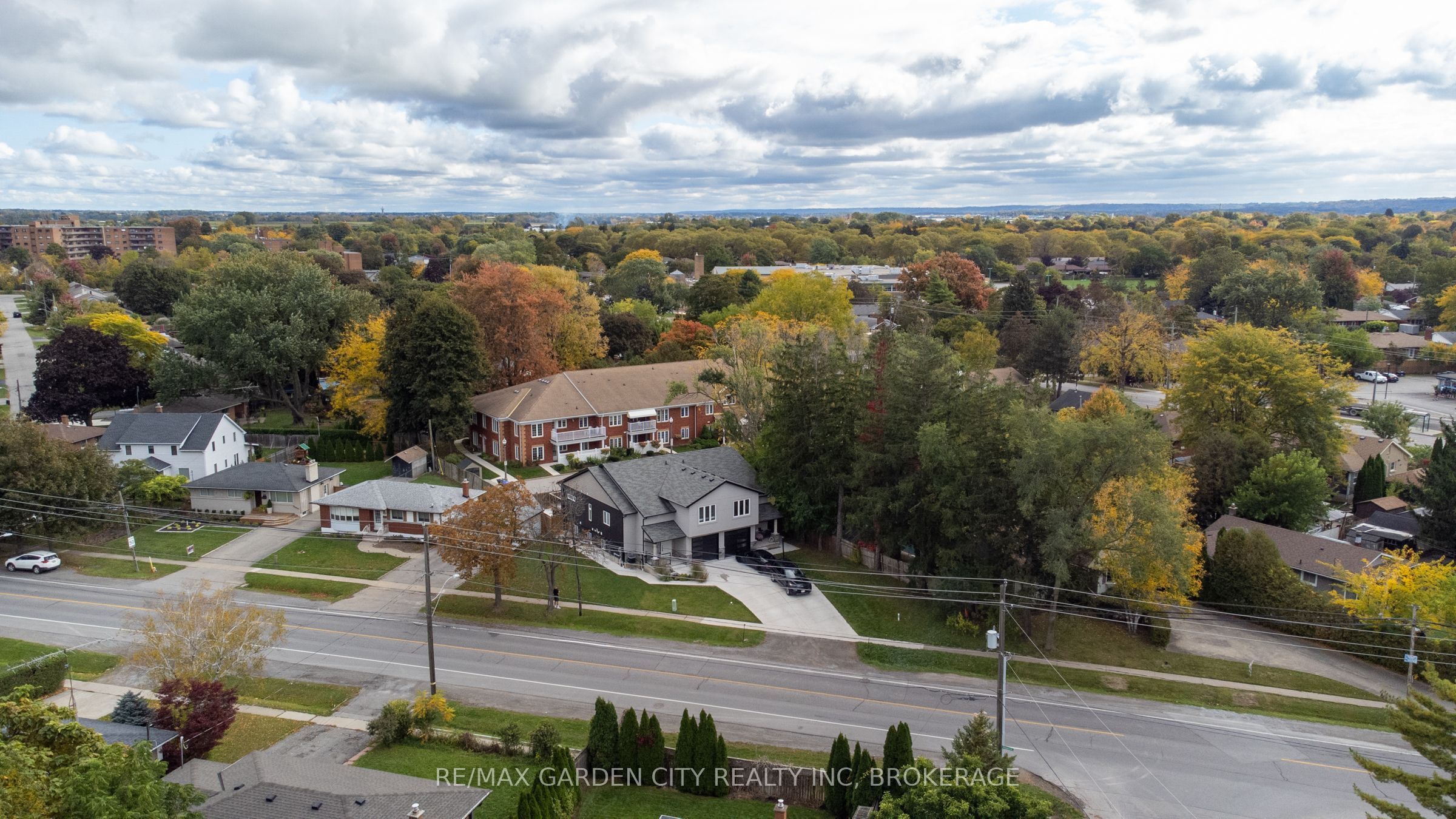 614b Niagara Street Property Photo 48