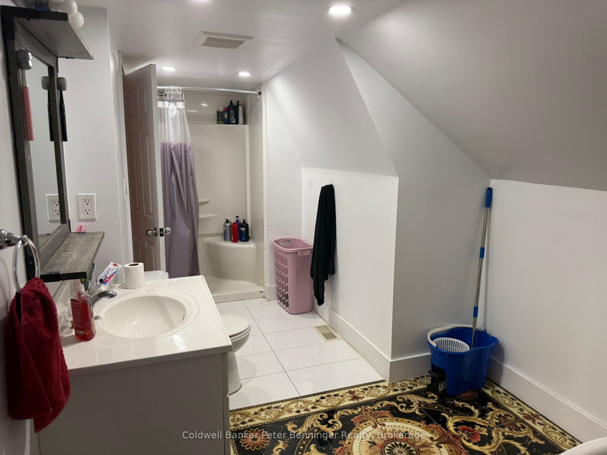 315 Mcnab Street Property Photo 18