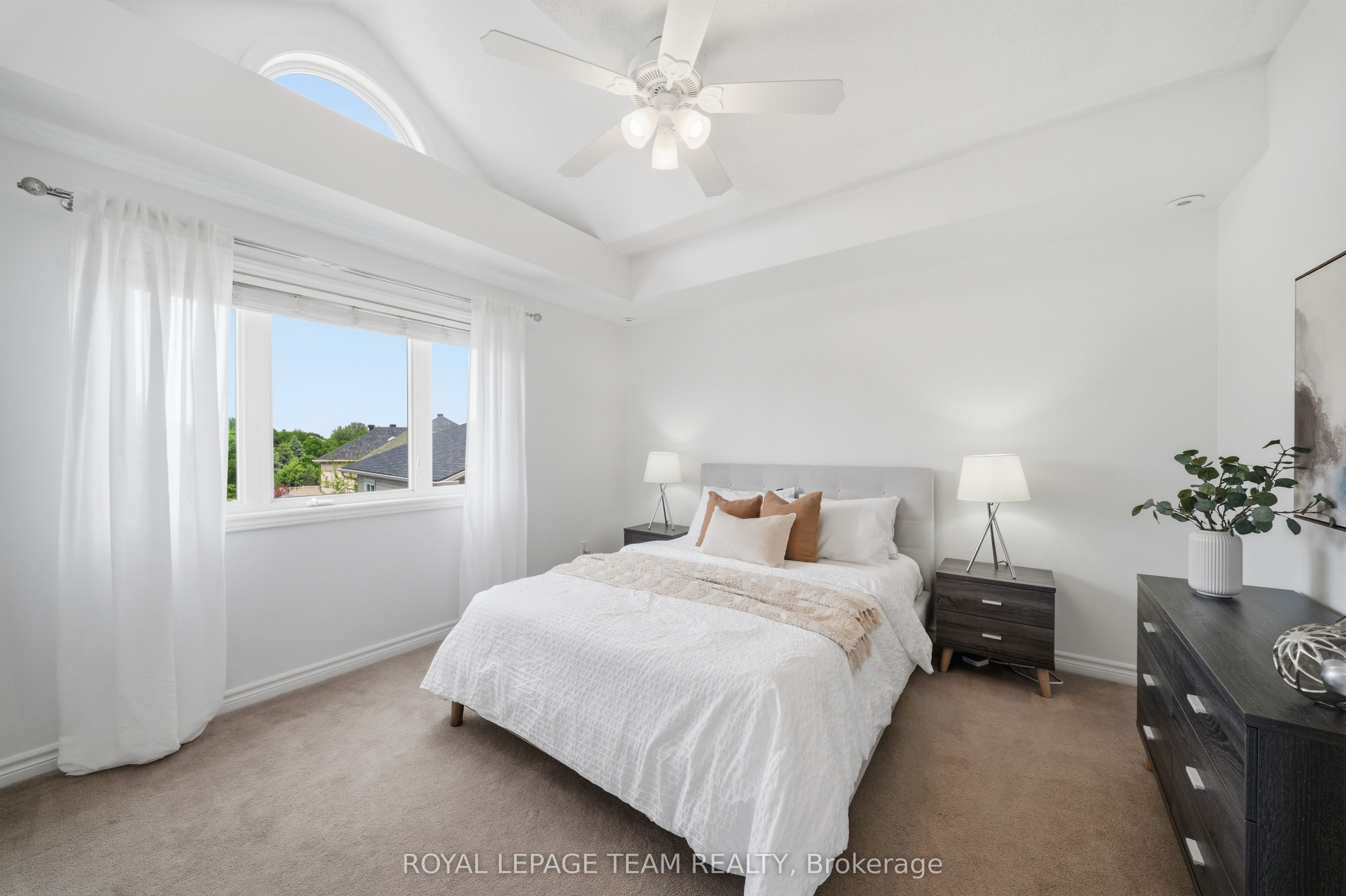 165 Waterbridge Drive 9 Property Photo 12