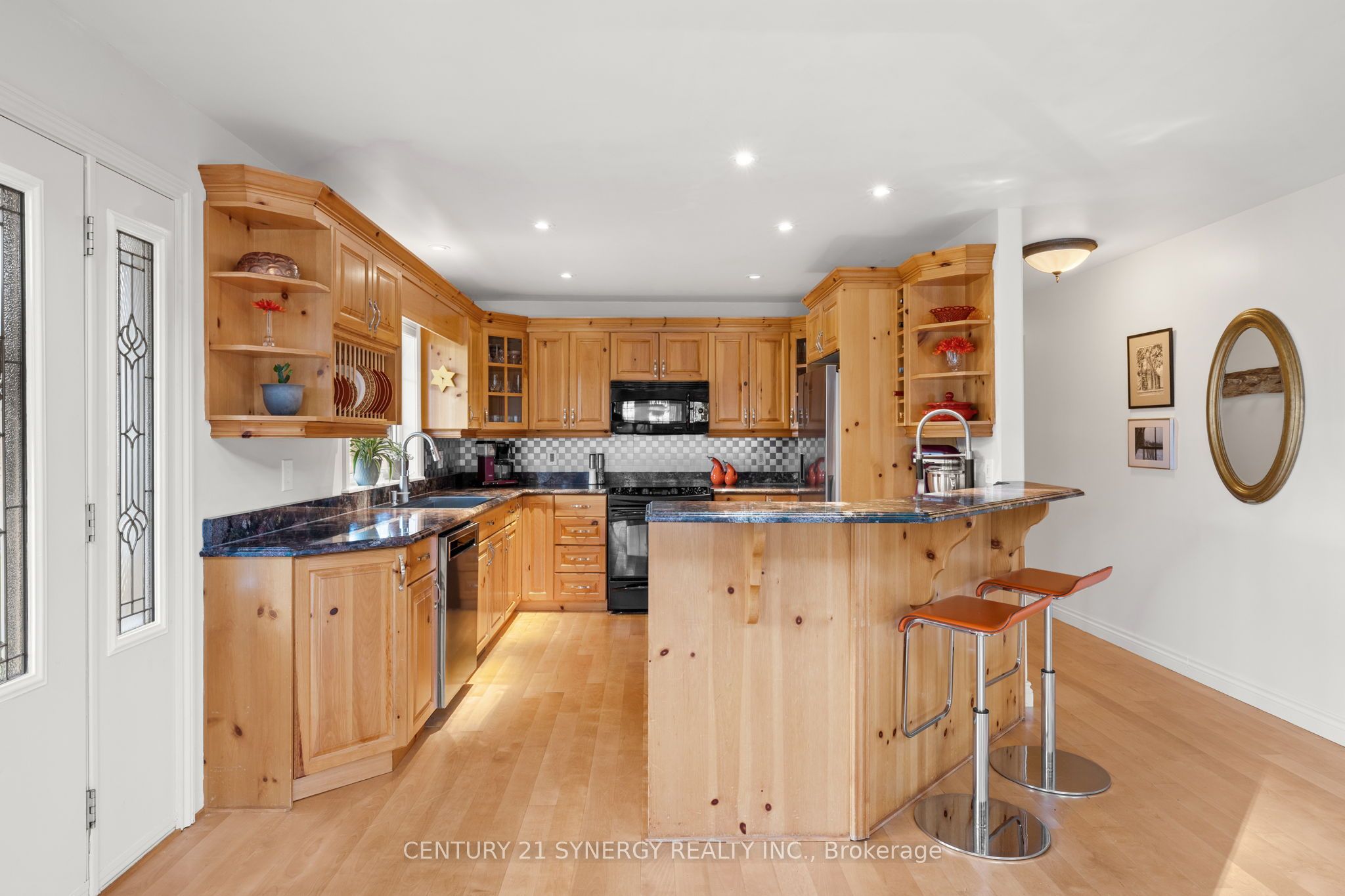4173 Elphin Maberly Rd Road Property Photo 6