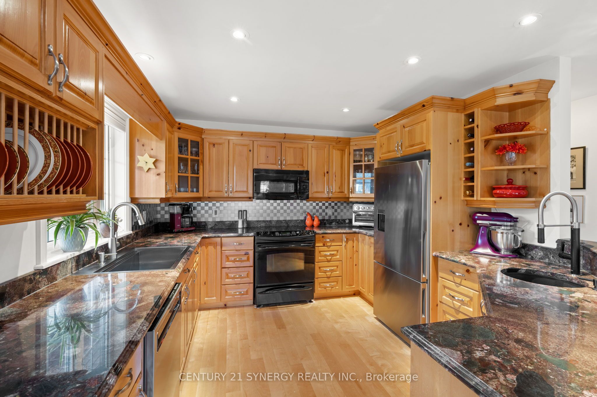 4173 Elphin Maberly Rd Road Property Photo 7