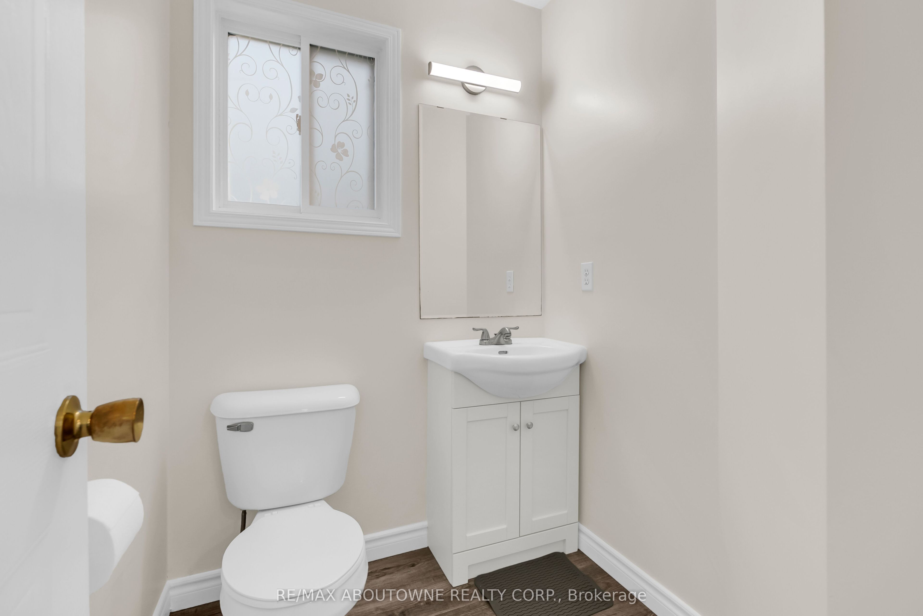 87 Houghton Street Property Photo 16