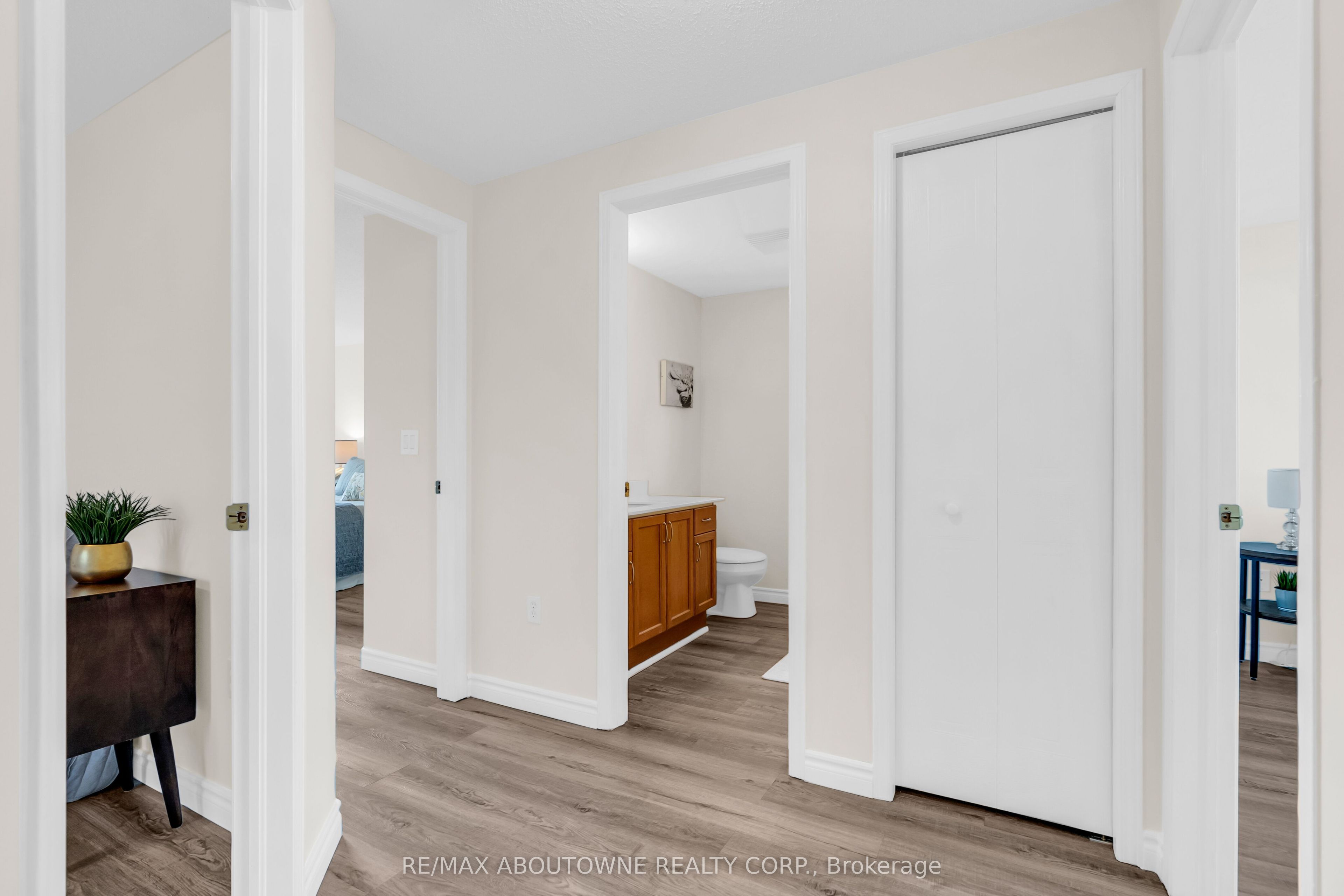 87 Houghton Street Property Photo 18