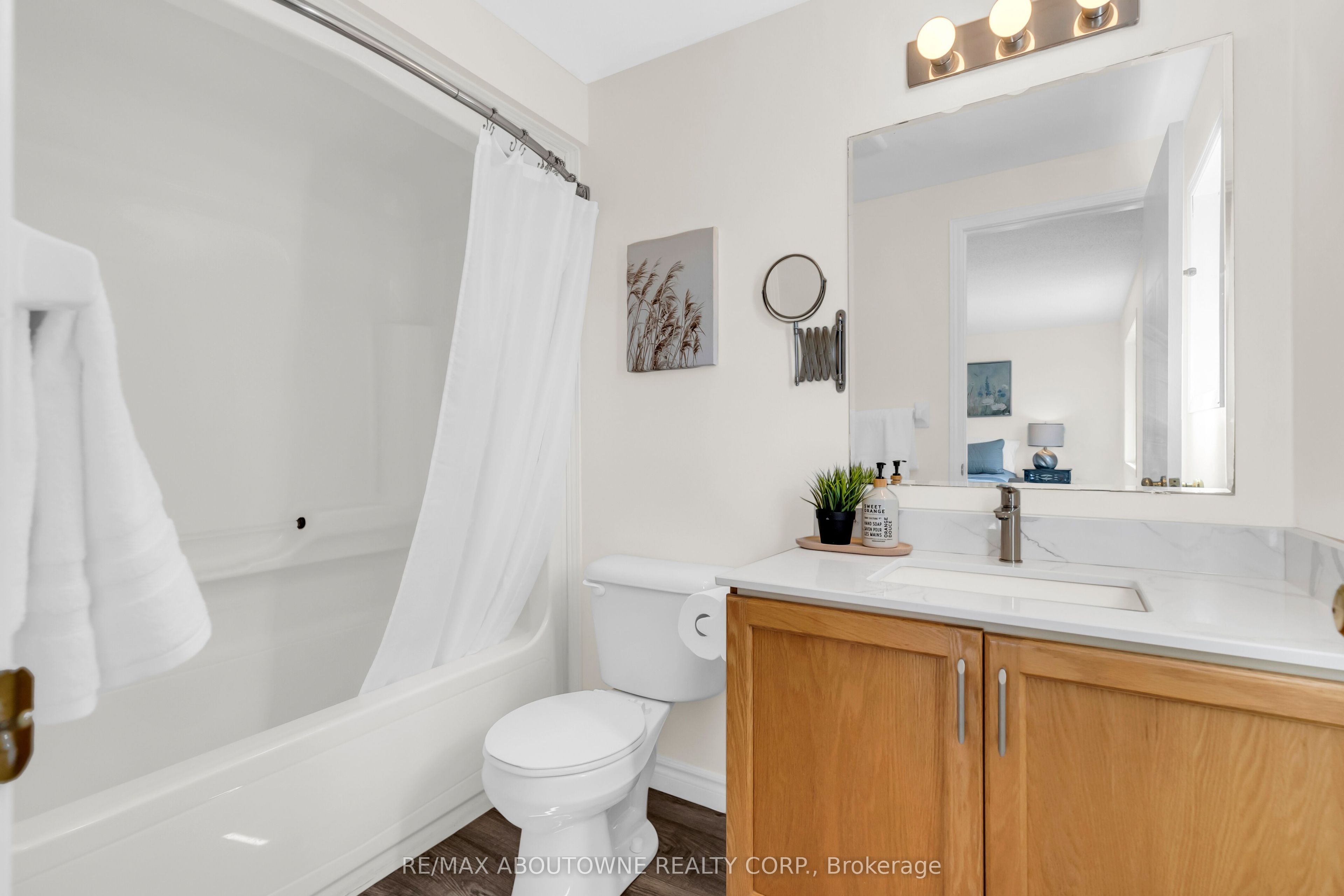 87 Houghton Street Property Photo 22