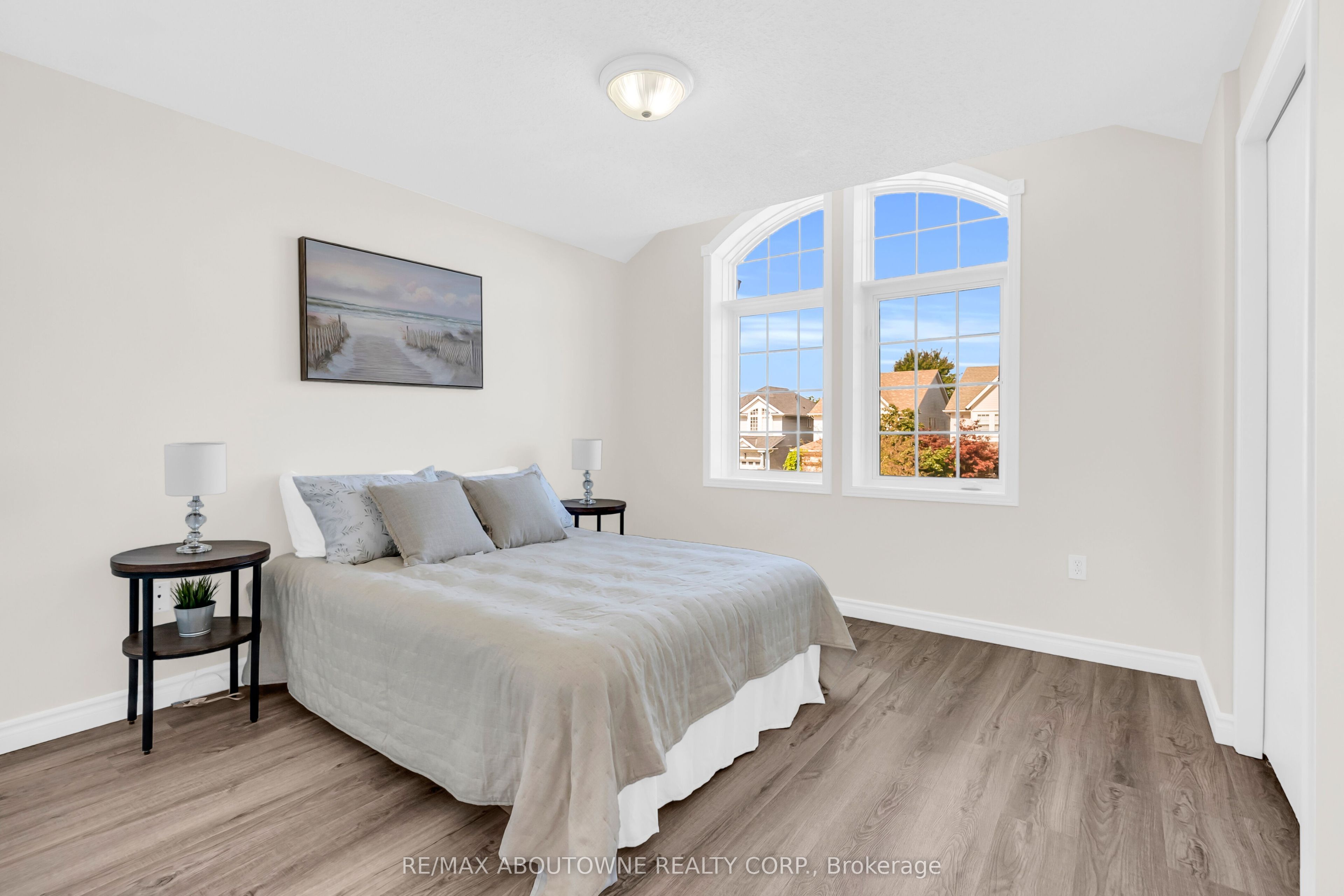 87 Houghton Street Property Photo 23