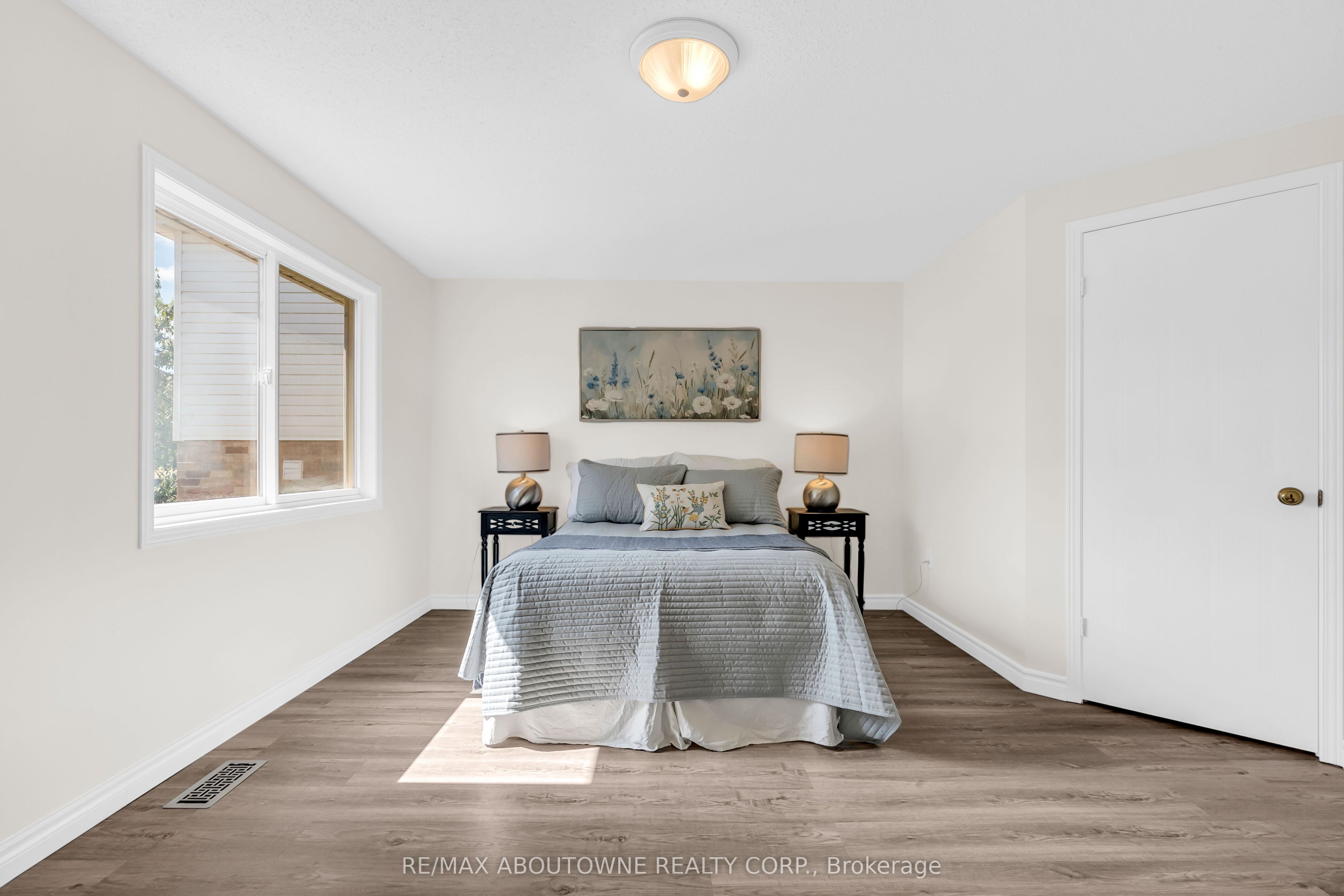 87 Houghton Street Property Photo 25