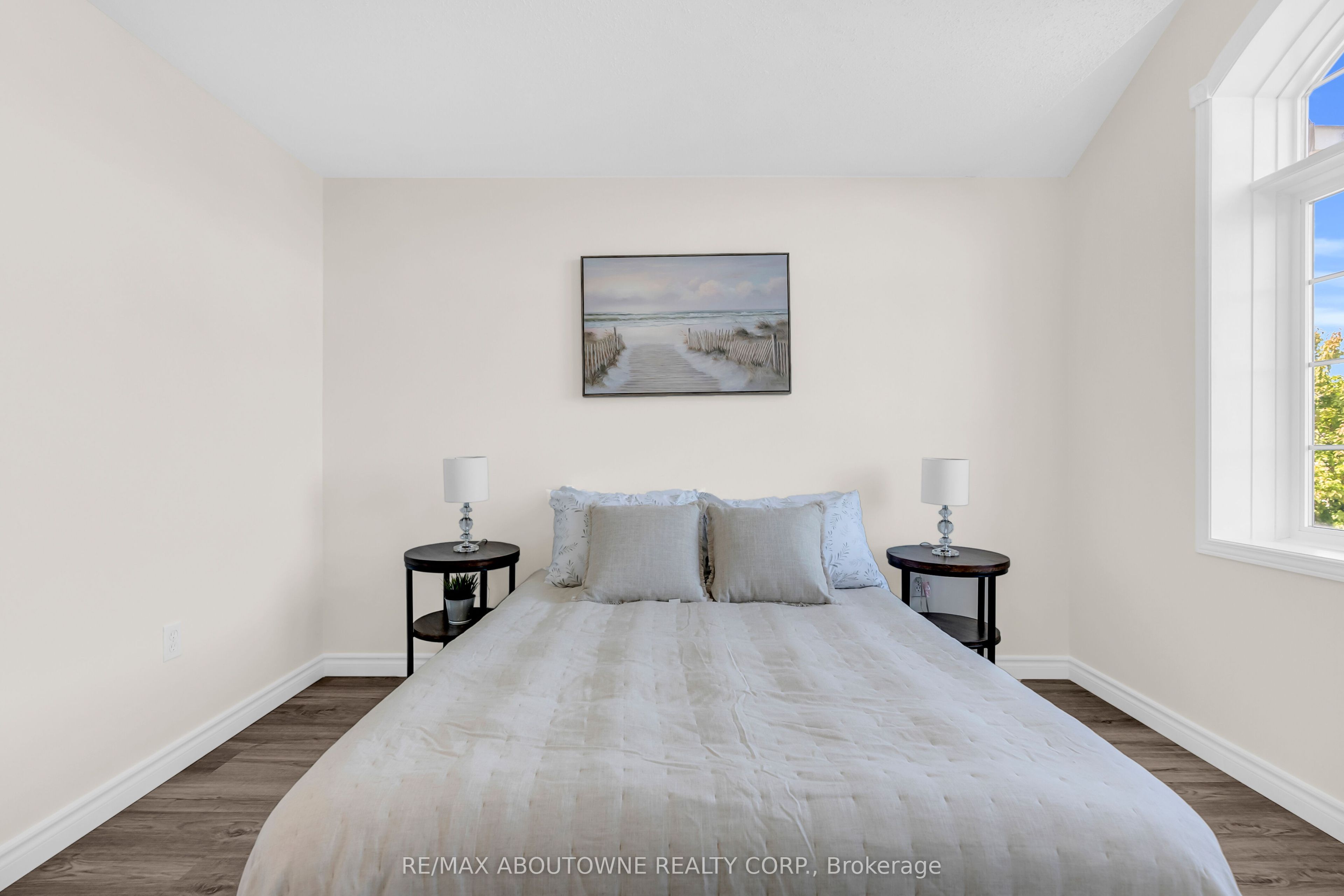 87 Houghton Street Property Photo 26
