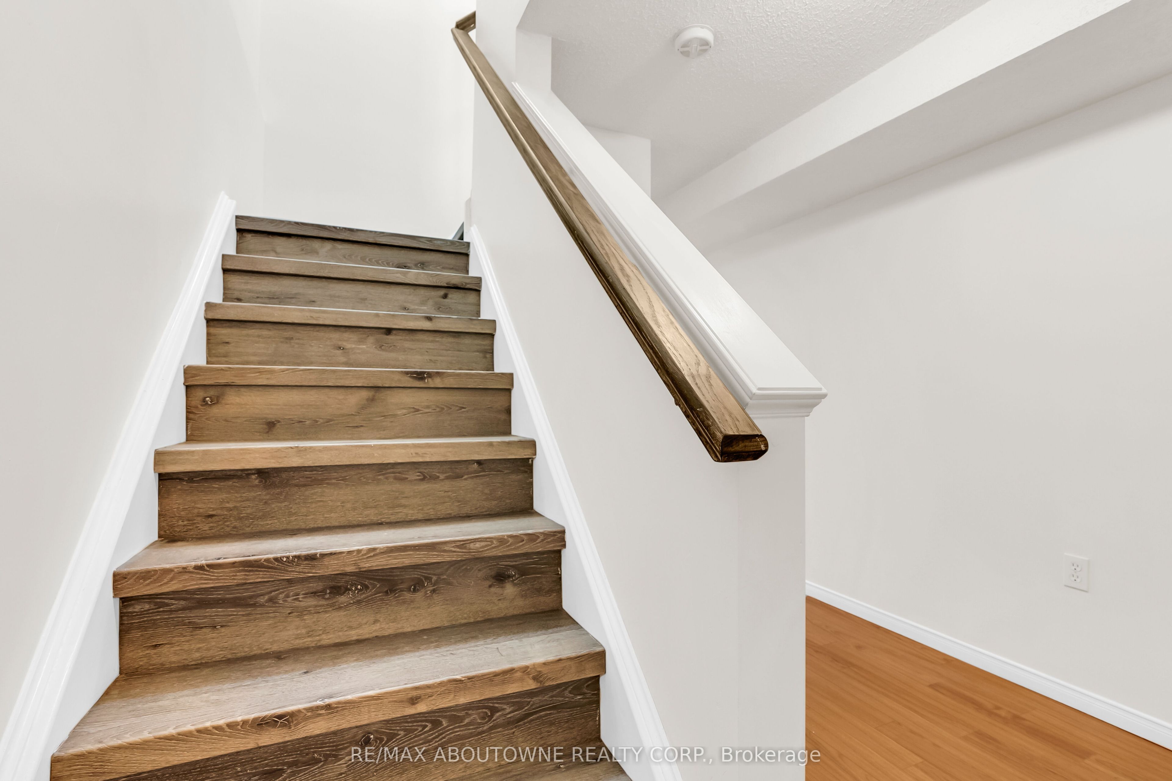 87 Houghton Street Property Photo 31