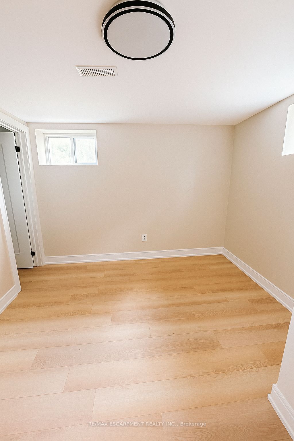 35 Wildewood Avenue Lower Property Photo 7