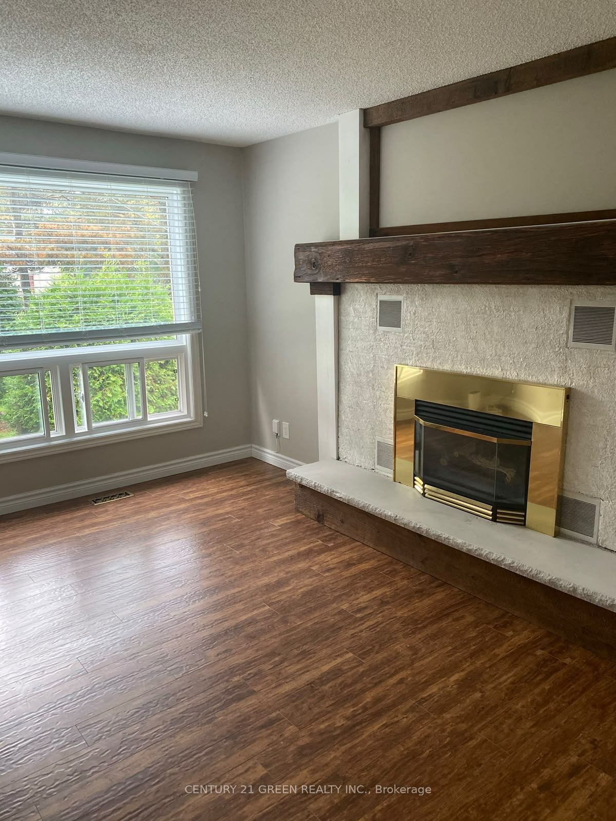 45 Elliott Street W Property Photo 10