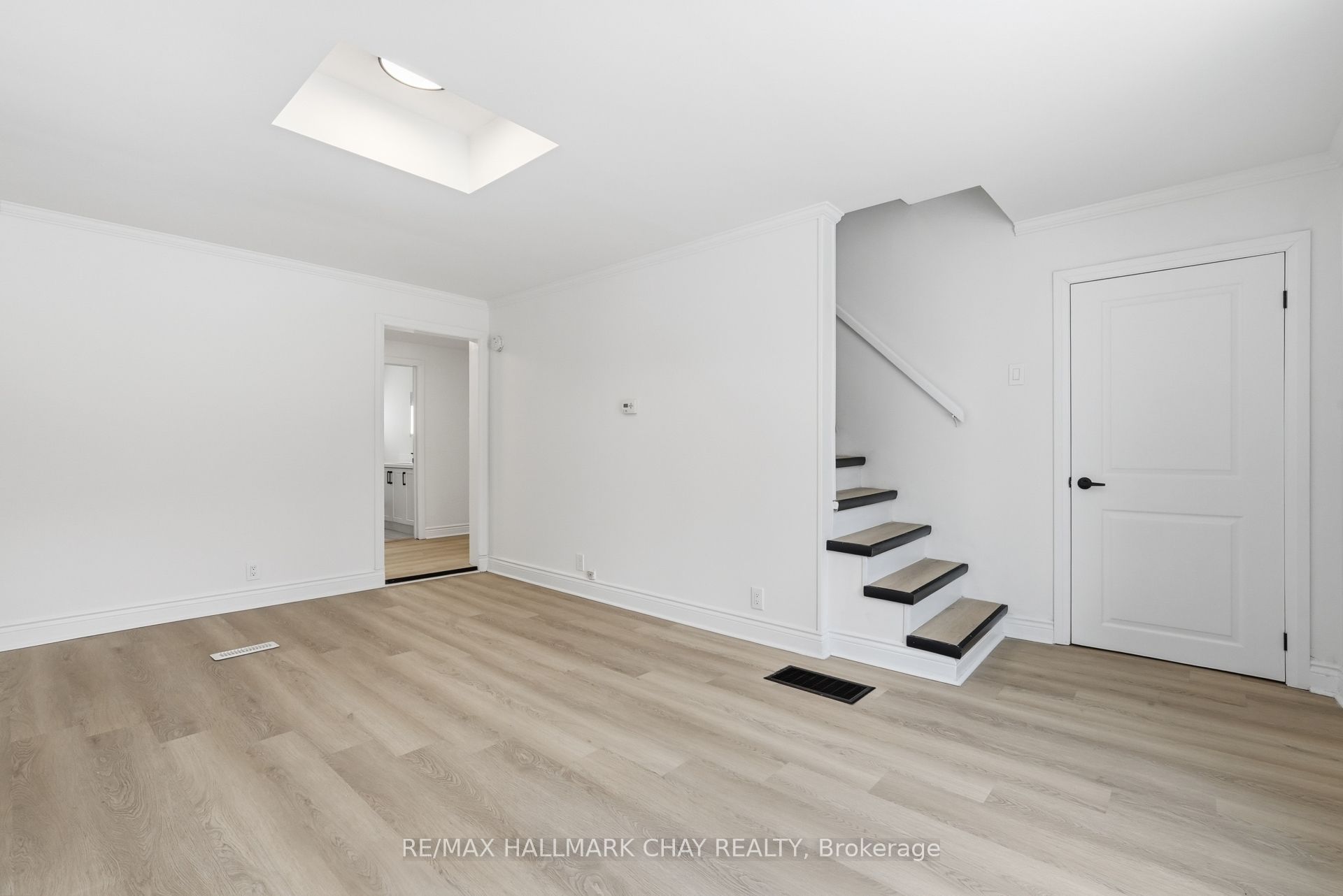 500218 Grey 12 Road Property Photo 13